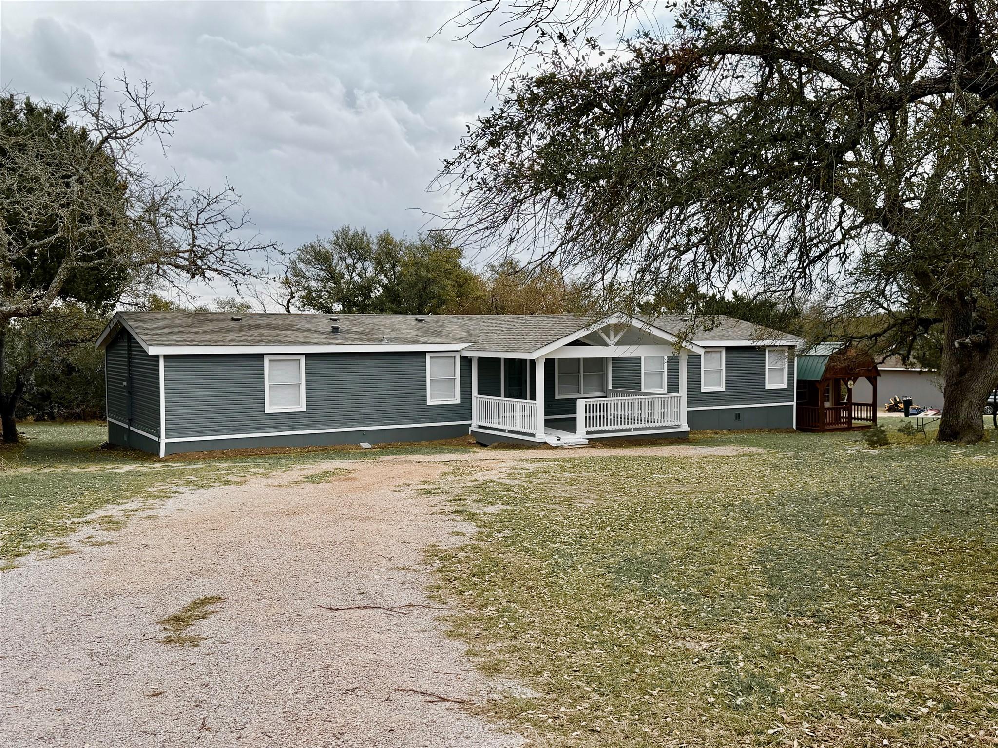 831 Rolling Block Dr, Liberty Hill, TX 78642