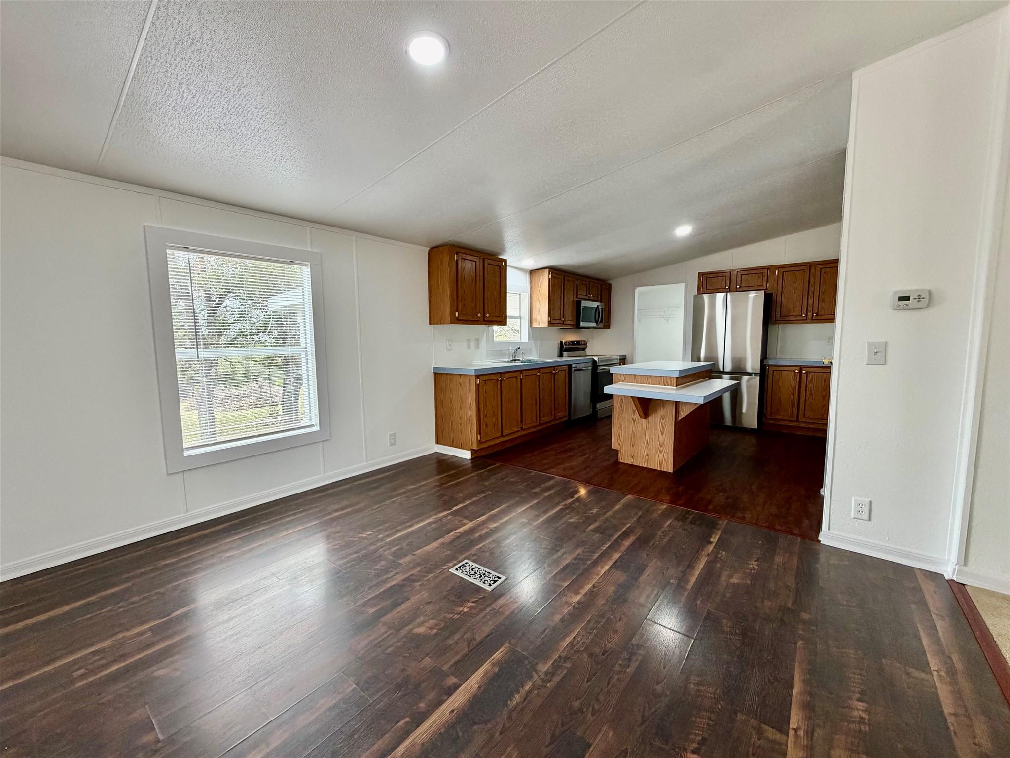 831 Rolling Block Dr, Liberty Hill, TX 78642