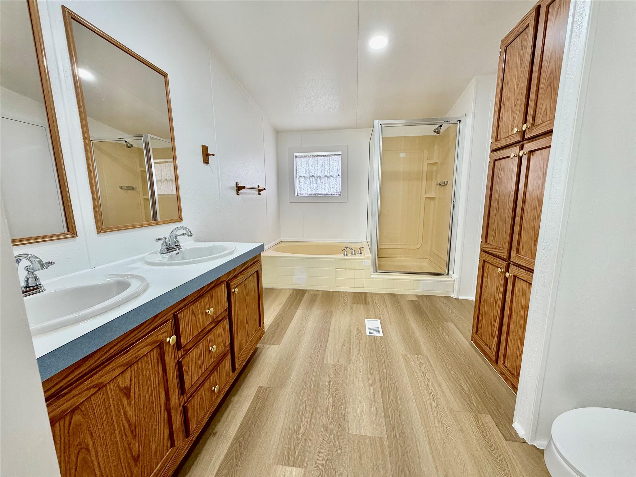 831 Rolling Block Dr, Liberty Hill, TX 78642