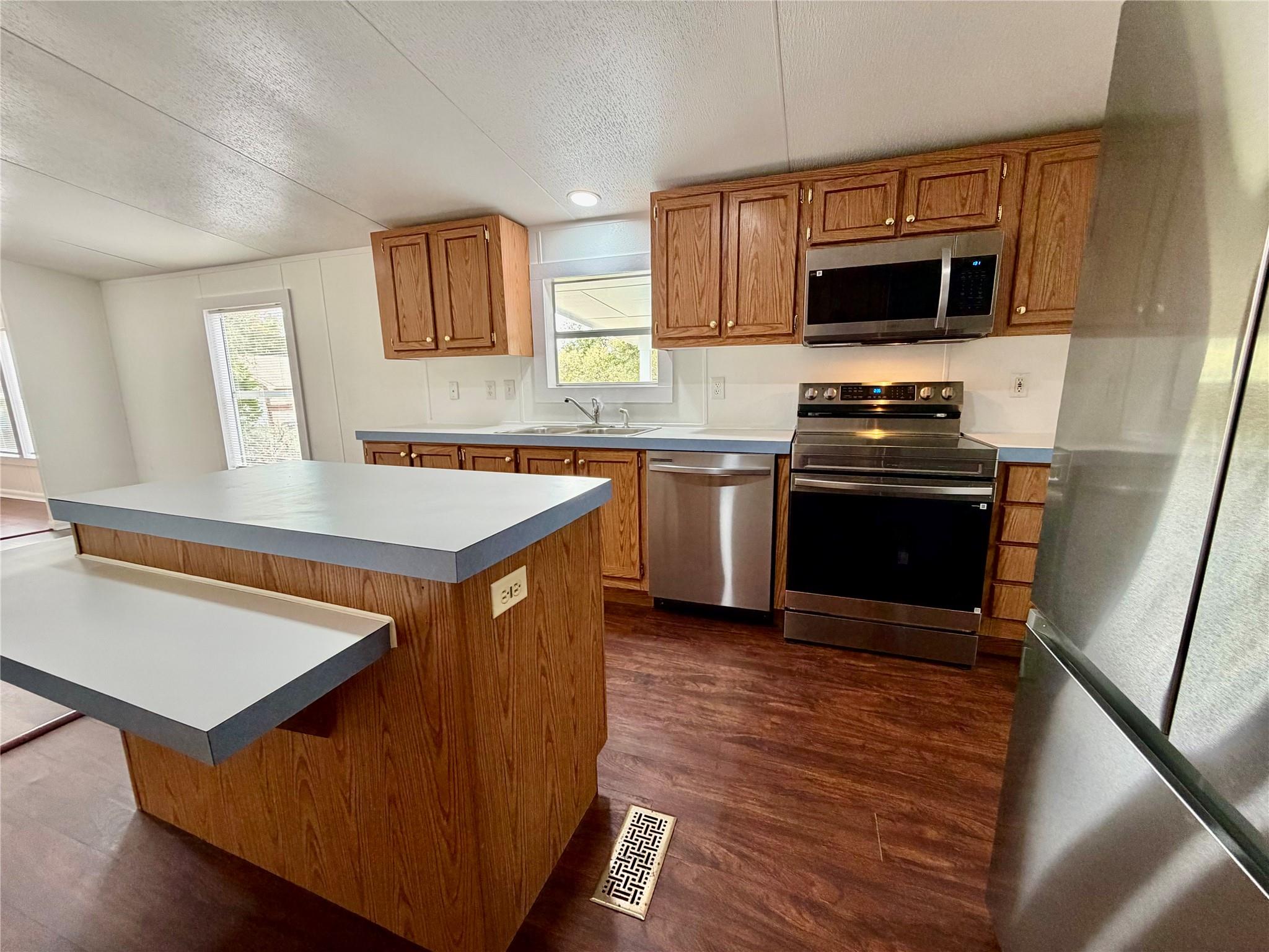 831 Rolling Block Dr, Liberty Hill, TX 78642