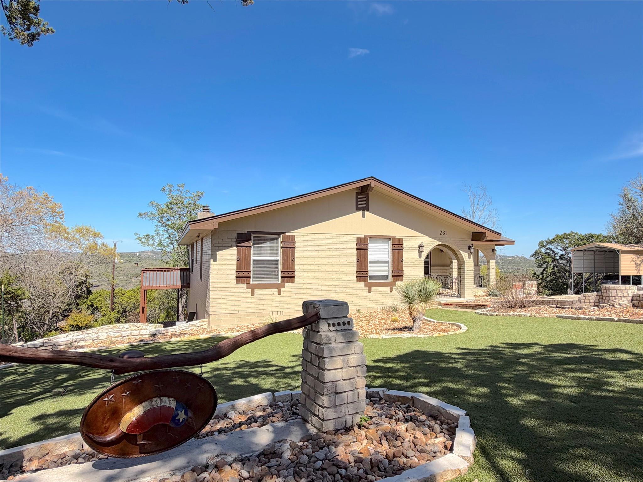 231 Vip Dr, Canyon Lake, TX 78133