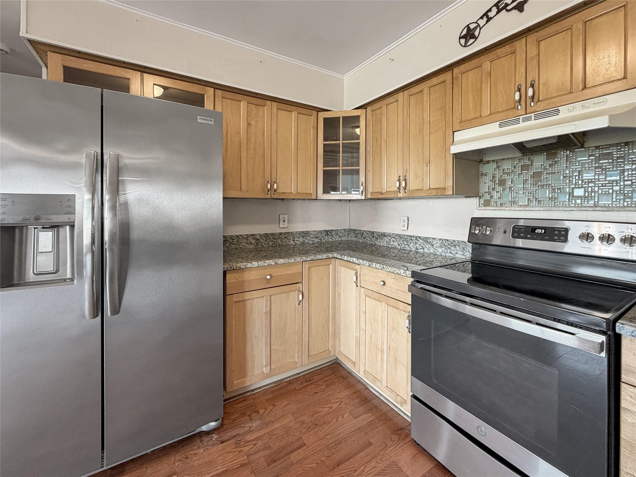 231 Vip Dr, Canyon Lake, TX 78133