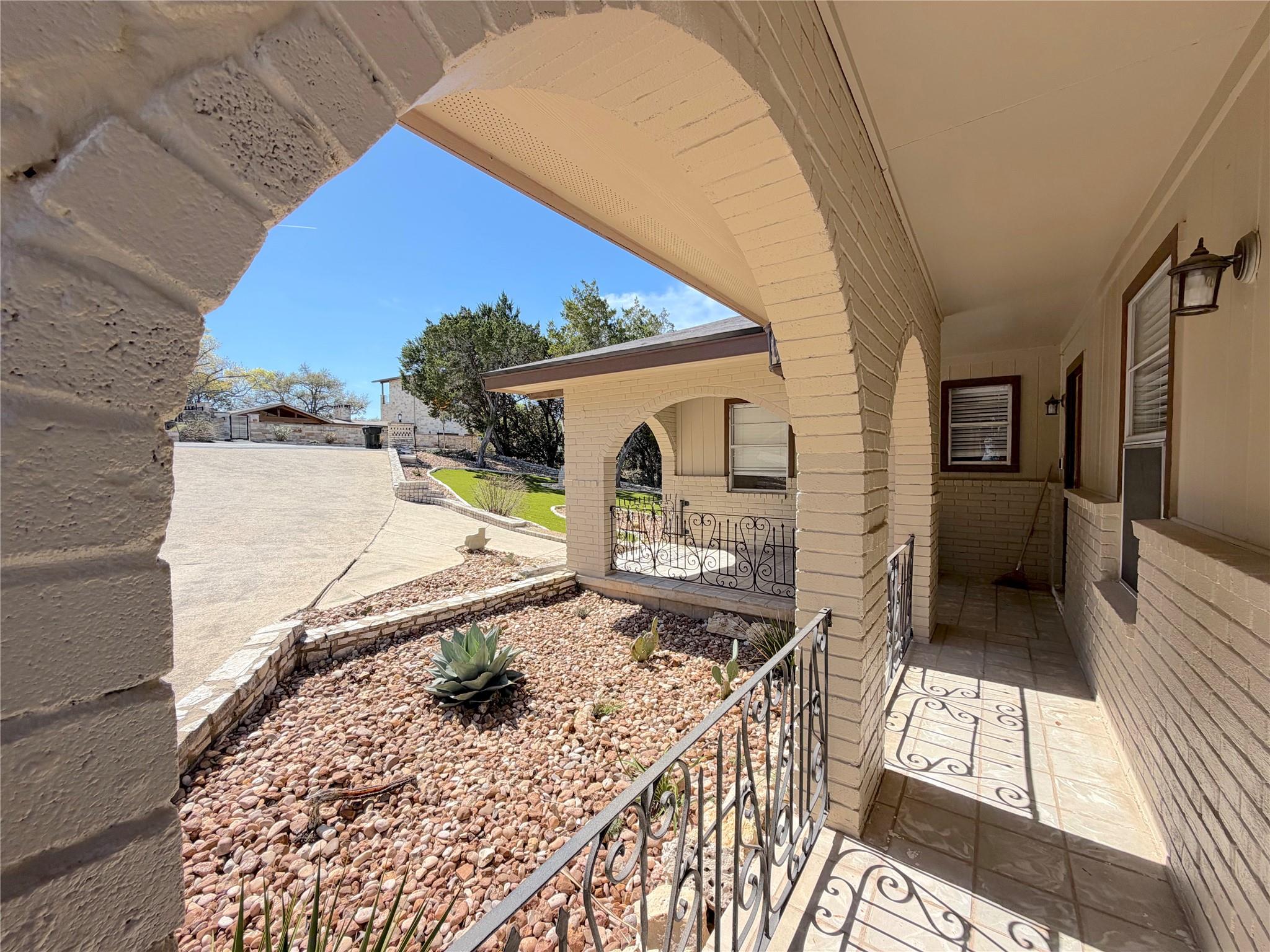 231 Vip Dr, Canyon Lake, TX 78133