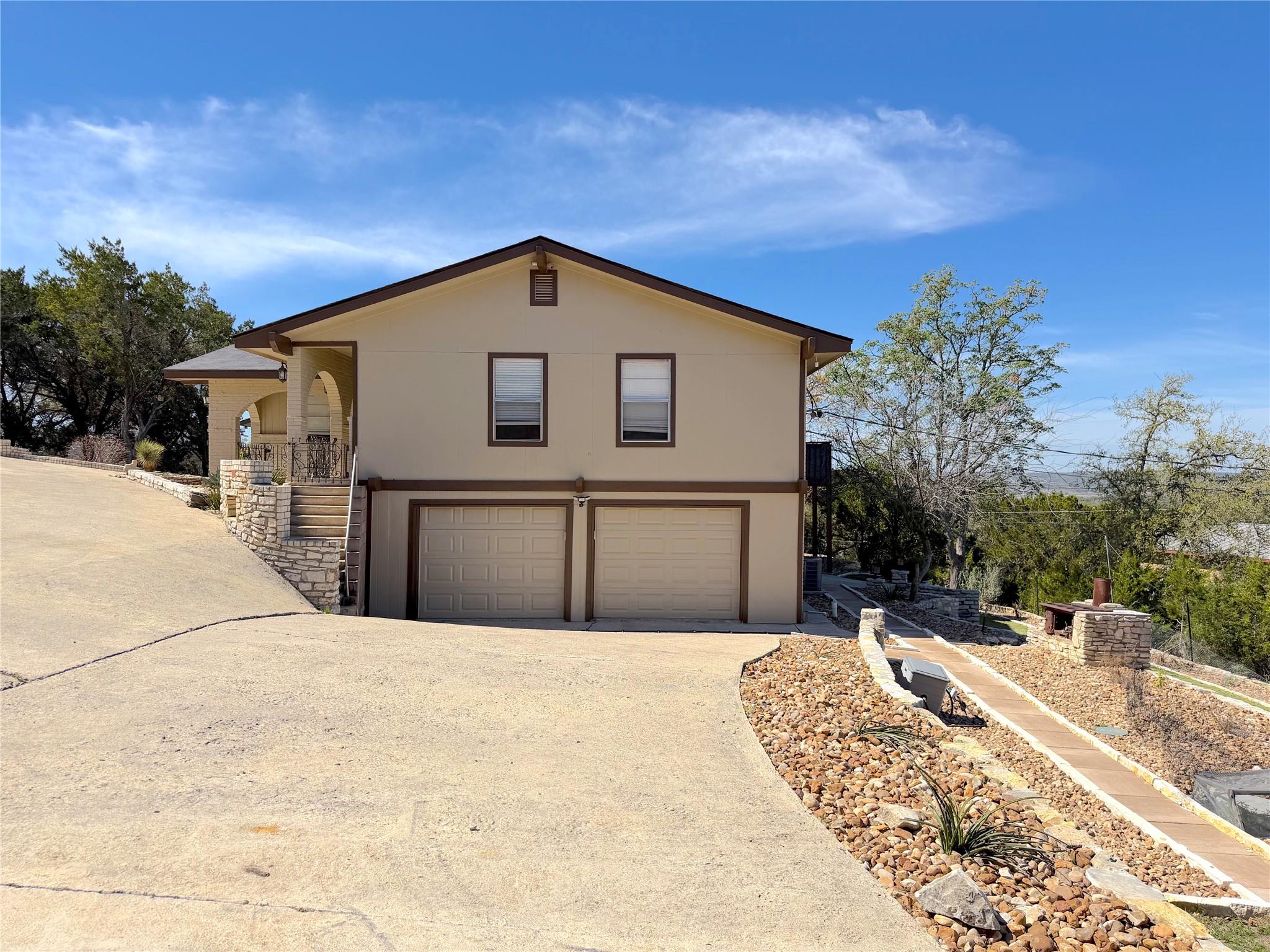 231 Vip Dr, Canyon Lake, TX 78133