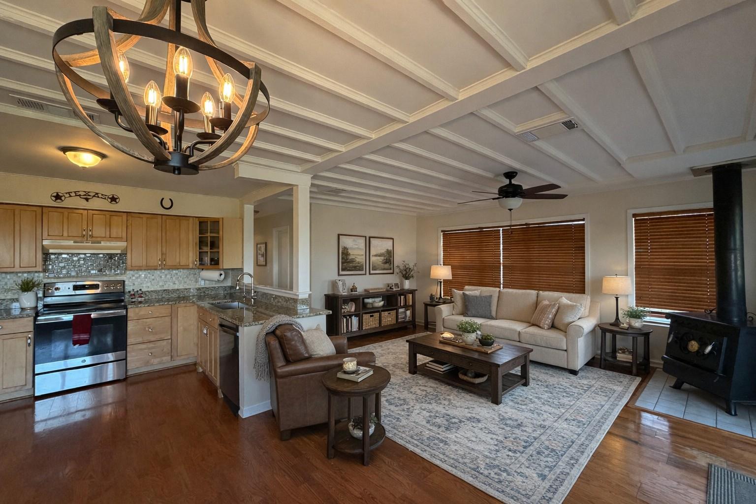 231 Vip Dr, Canyon Lake, TX 78133