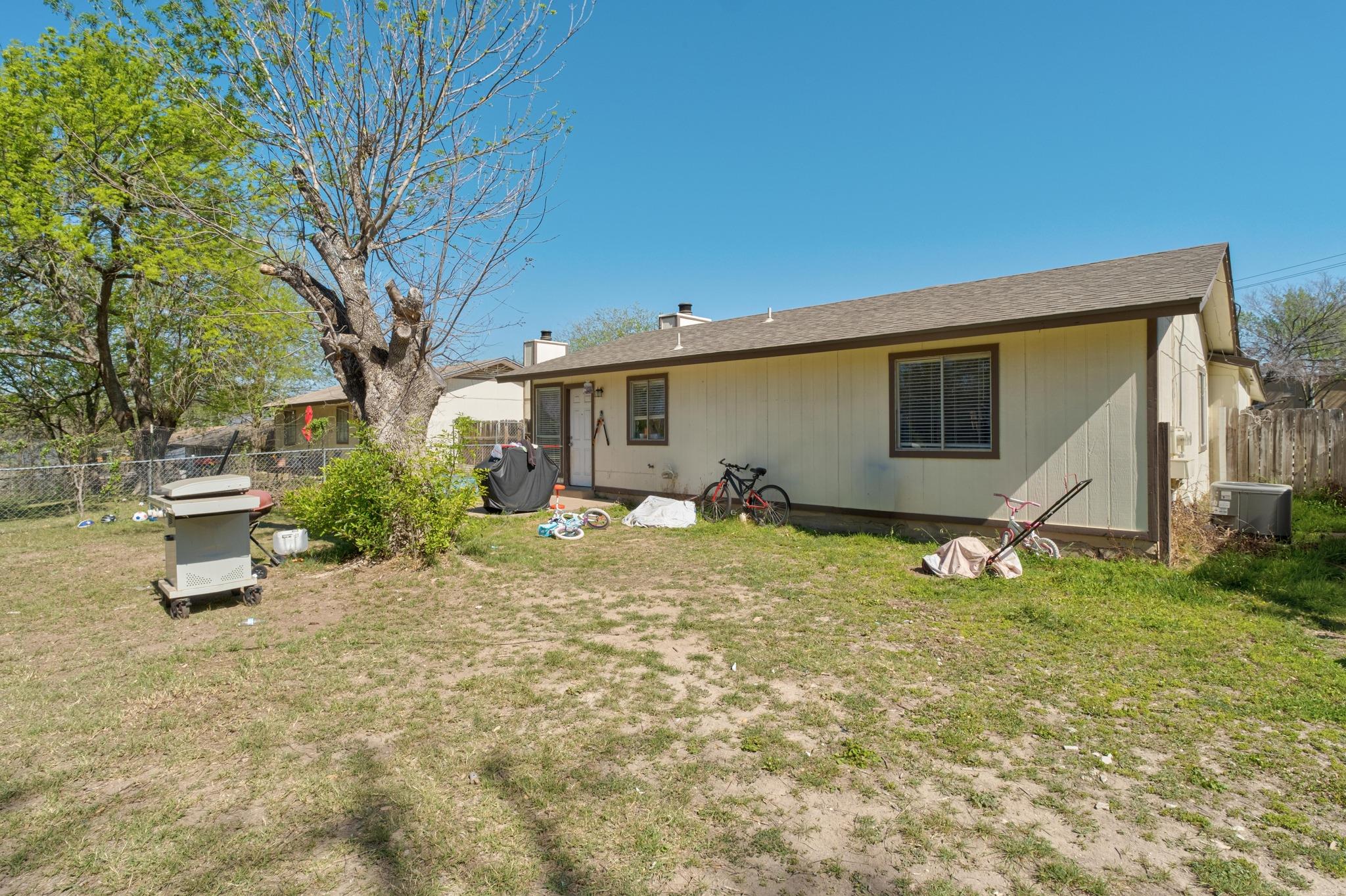 411 Thelma Dr, Austin, TX 78745