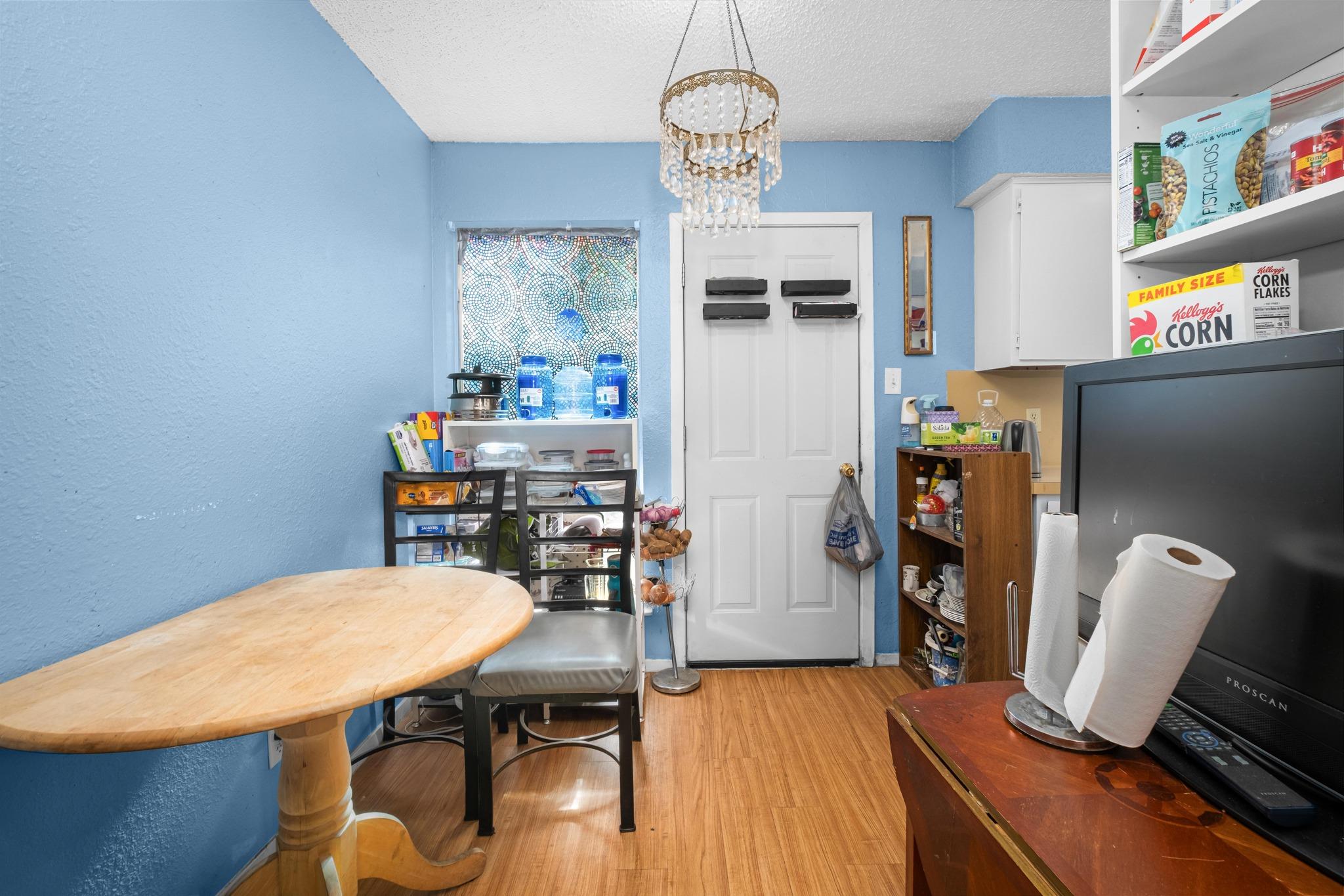 411 Thelma Dr, Austin, TX 78745