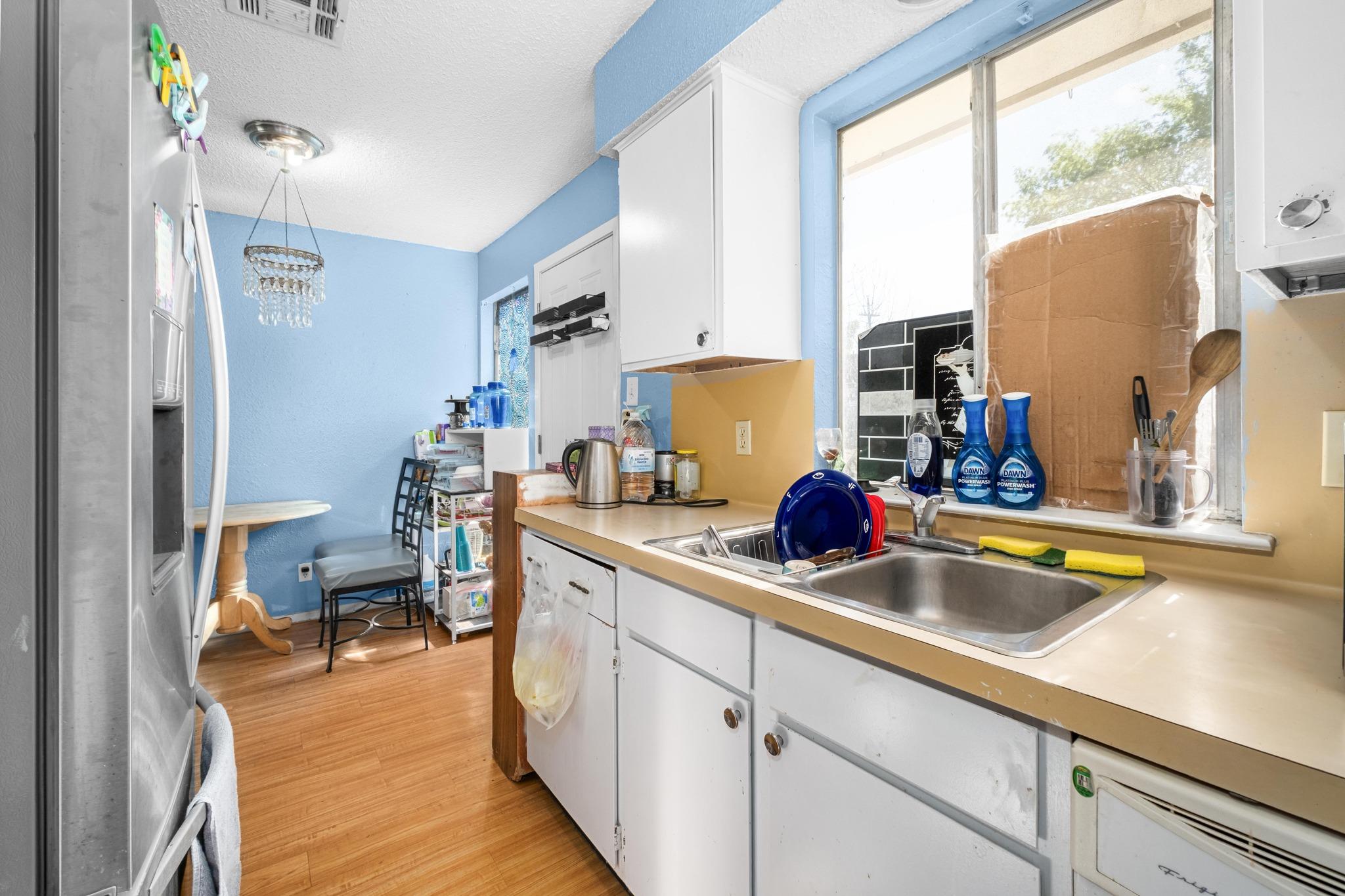 411 Thelma Dr, Austin, TX 78745