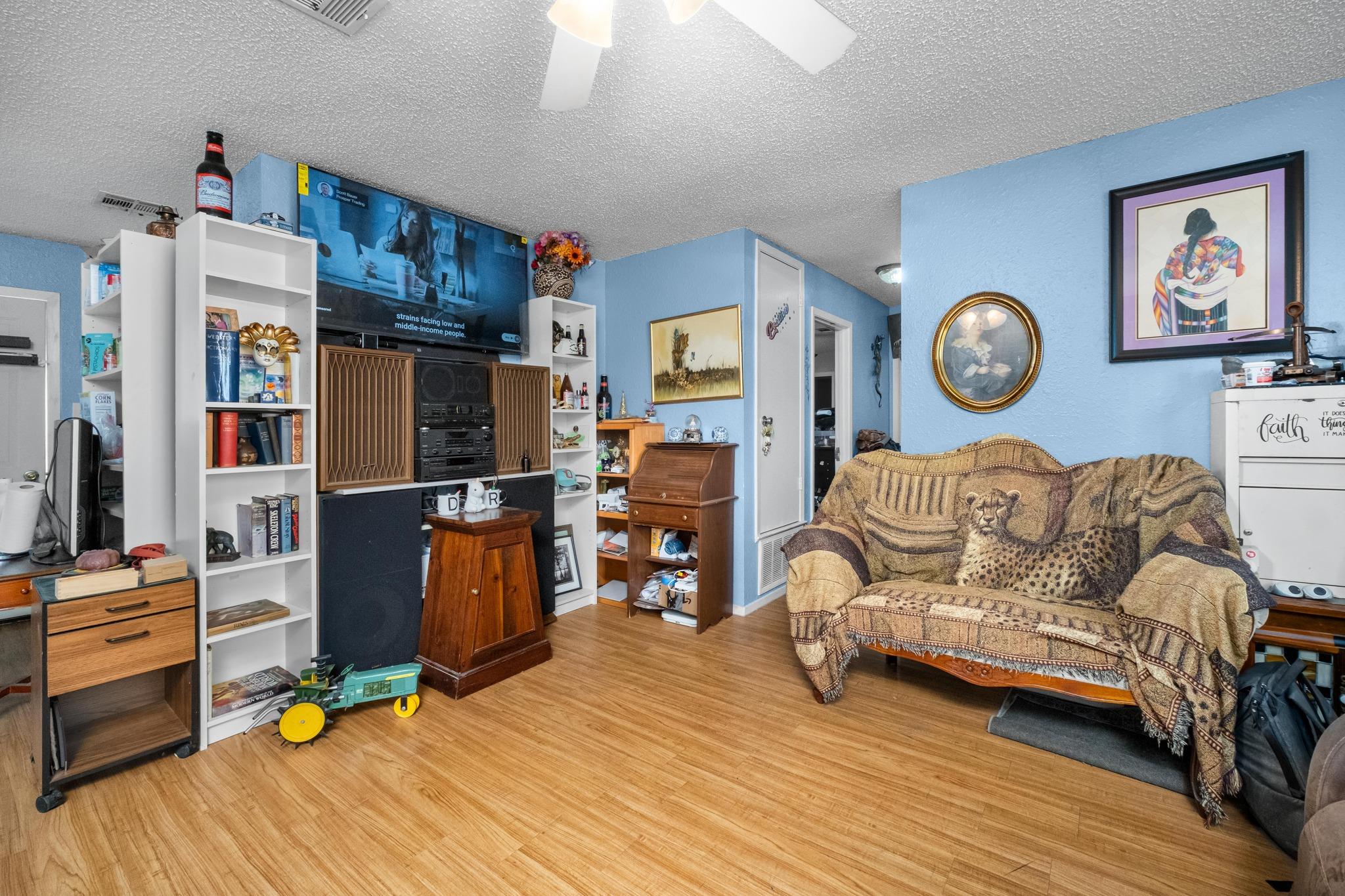 411 Thelma Dr, Austin, TX 78745