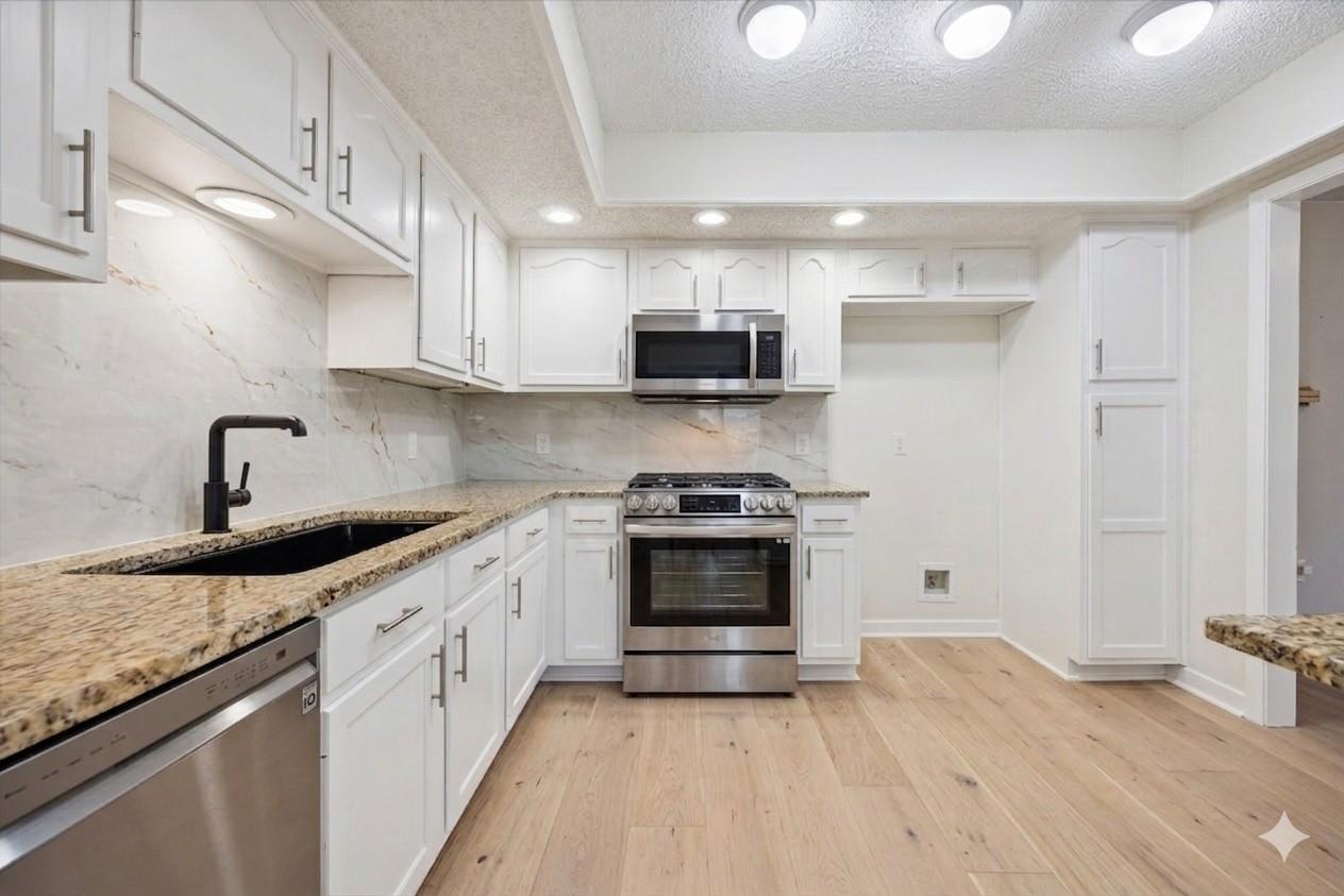 2007 Verbena Dr # 1336A, Austin, TX 78750