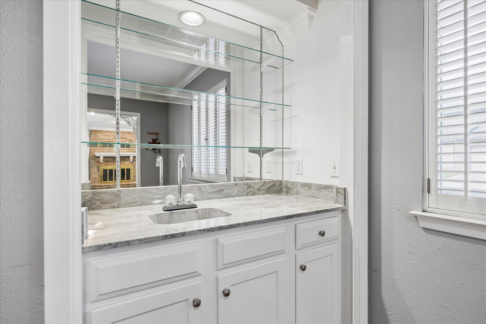 2007 Verbena Dr # 1336A, Austin, TX 78750