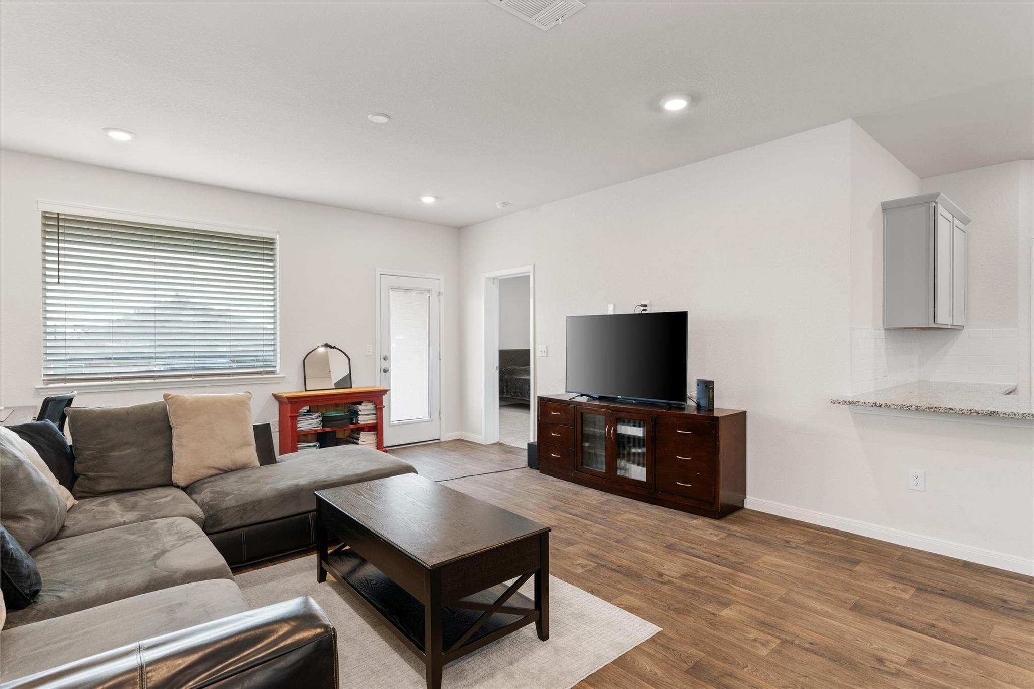 301 Brooklyn Dr, Georgetown, TX 78626