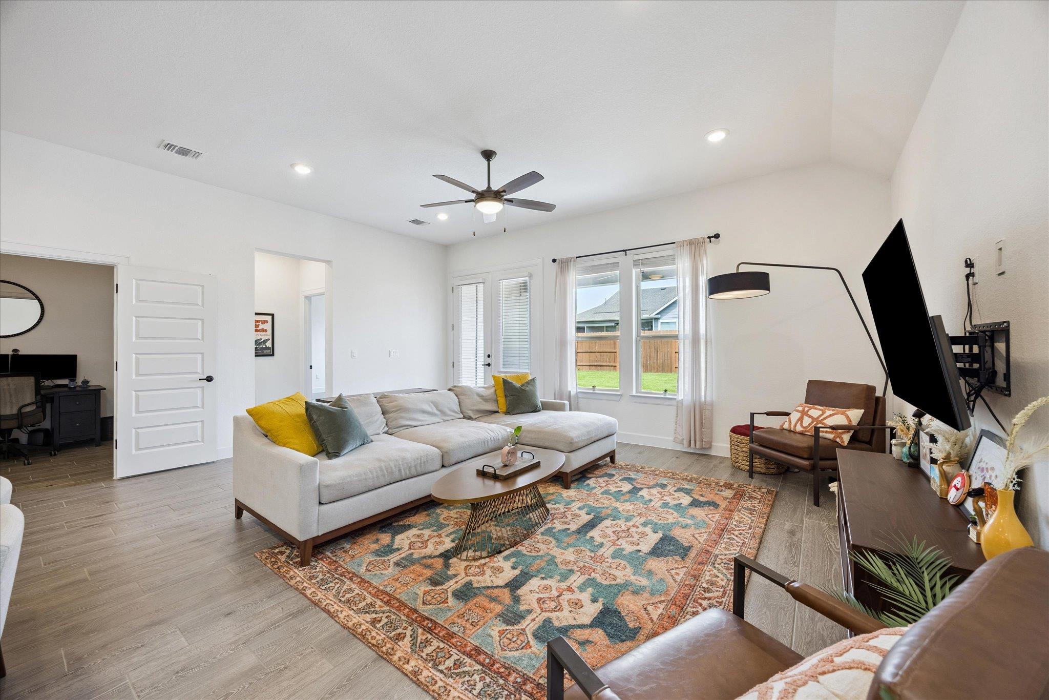 8112 Skytex St, Austin, TX 78744