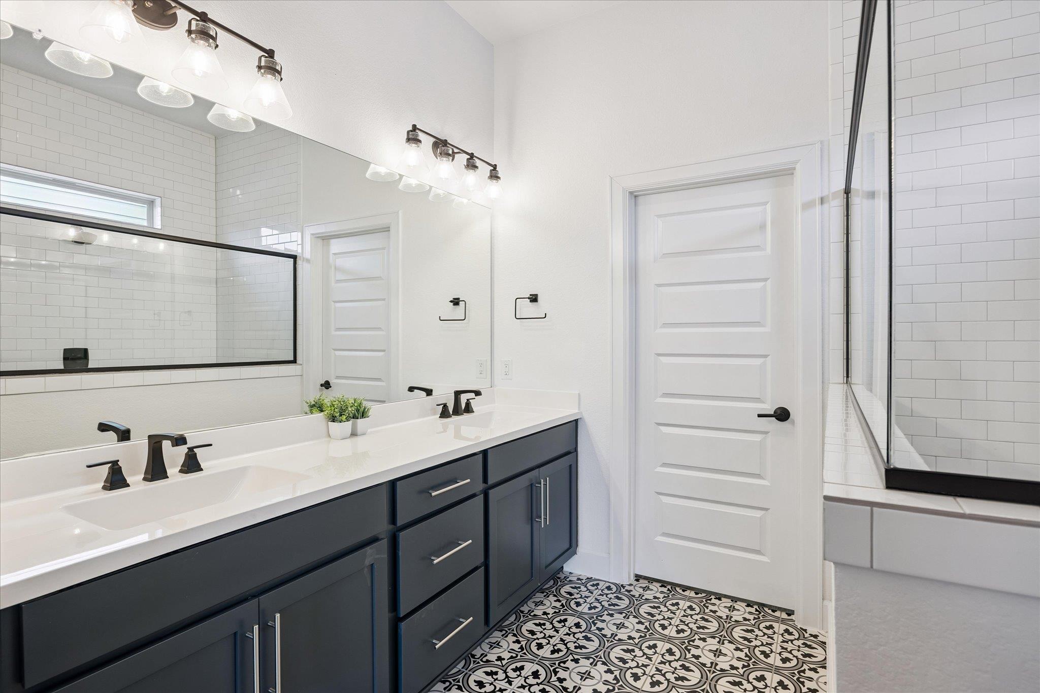 8112 Skytex St, Austin, TX 78744