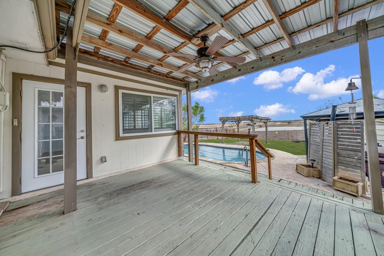 1133 Lago Vista St, San Marcos, TX 78666