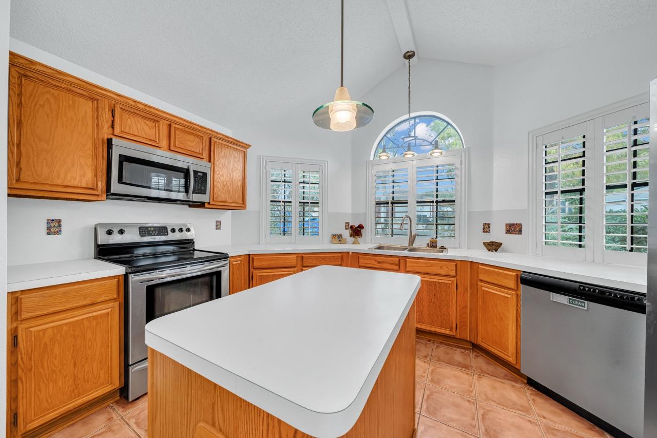 1133 Lago Vista St, San Marcos, TX 78666