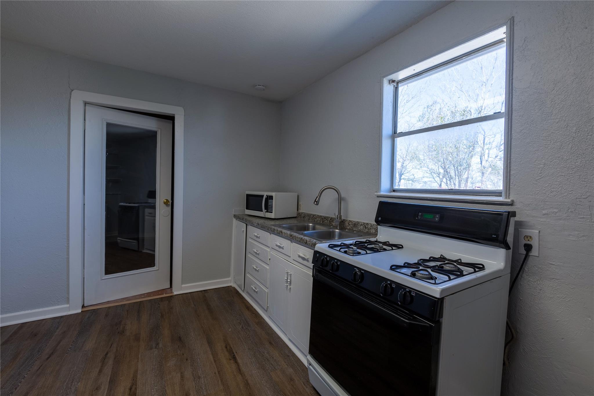 2304 Thrasher Ln # A, Austin, TX 78741