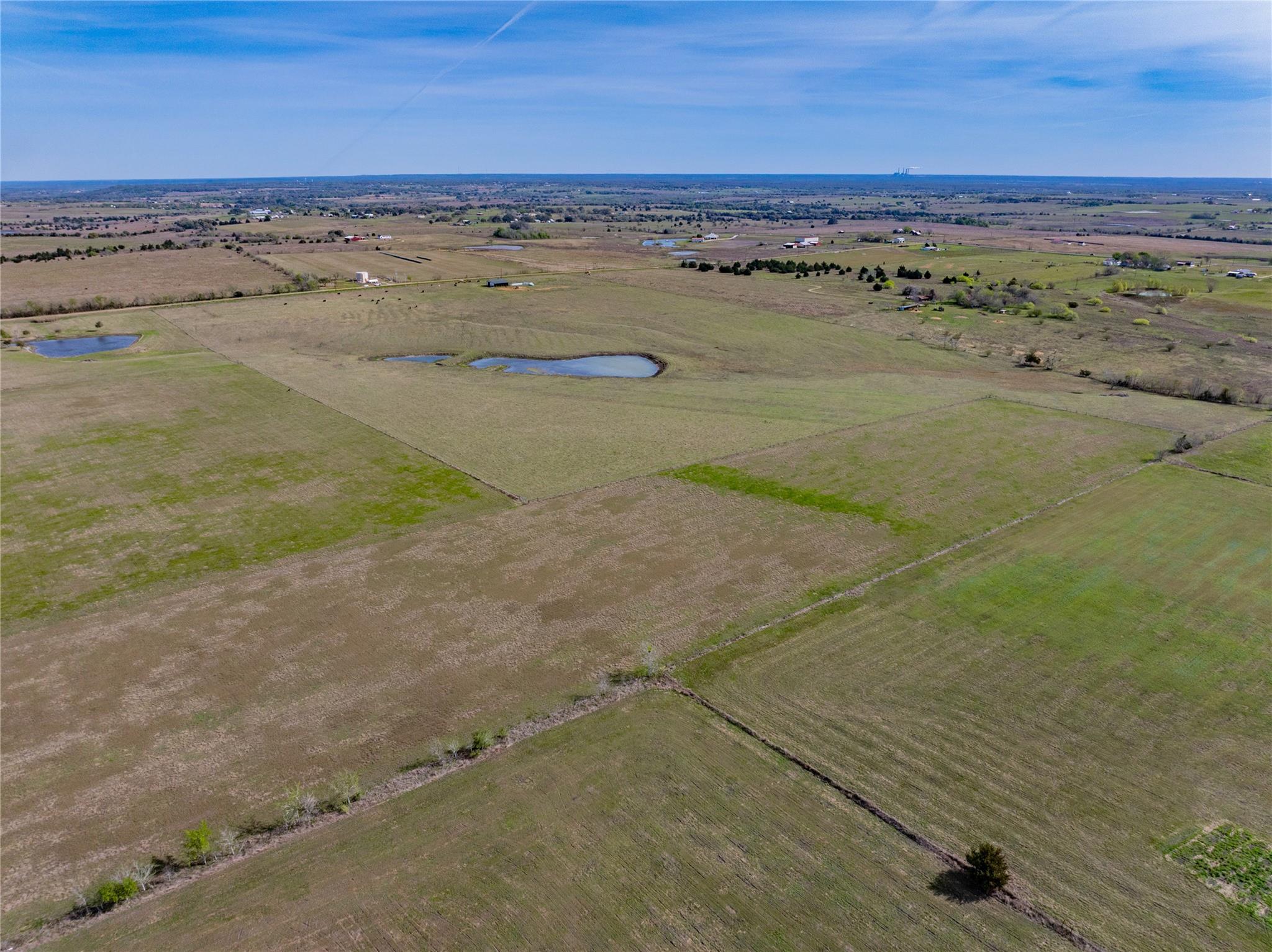 555 Knape Rd, La Grange, TX 78945