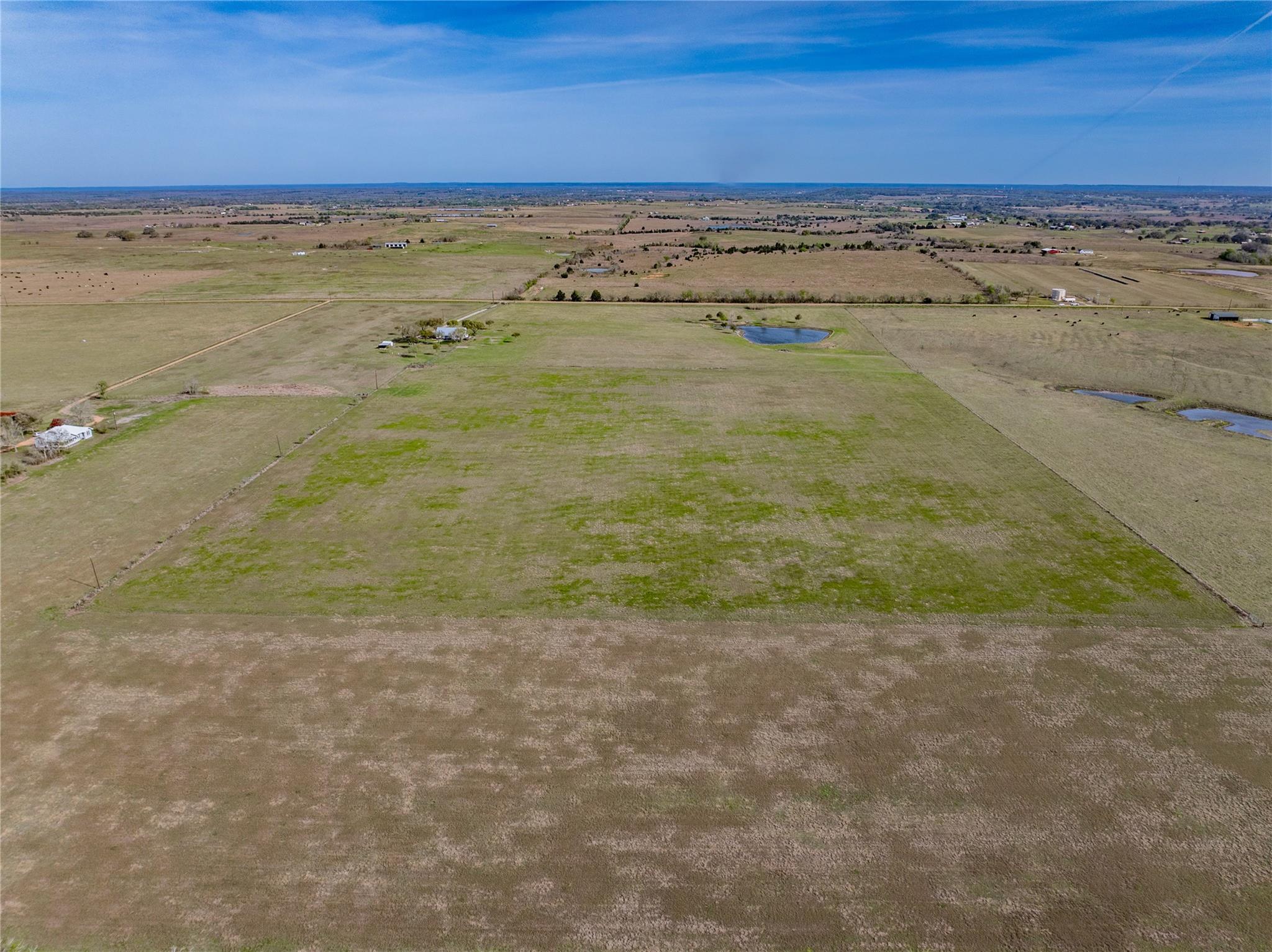 555 Knape Rd, La Grange, TX 78945