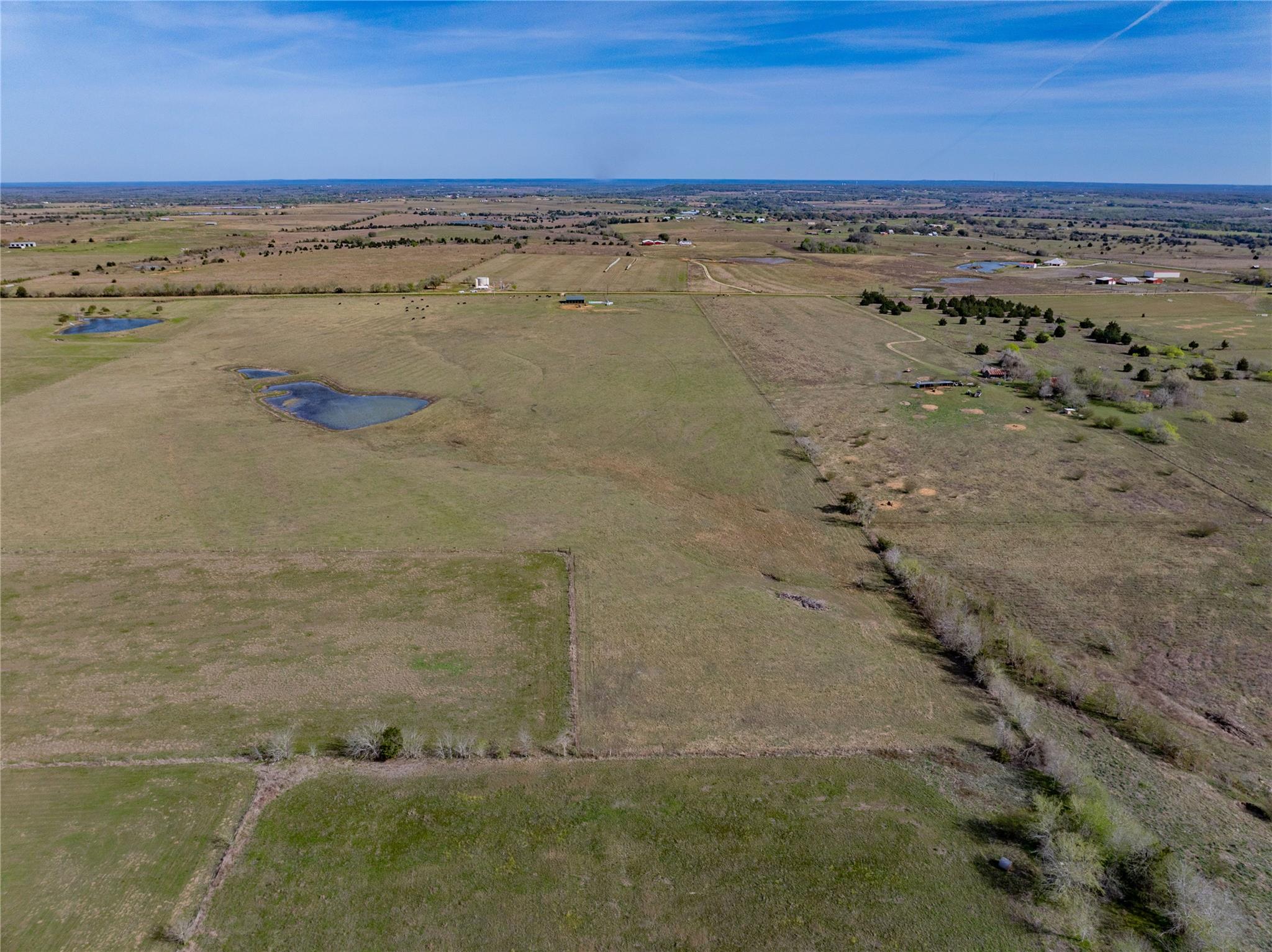 555 Knape Rd, La Grange, TX 78945