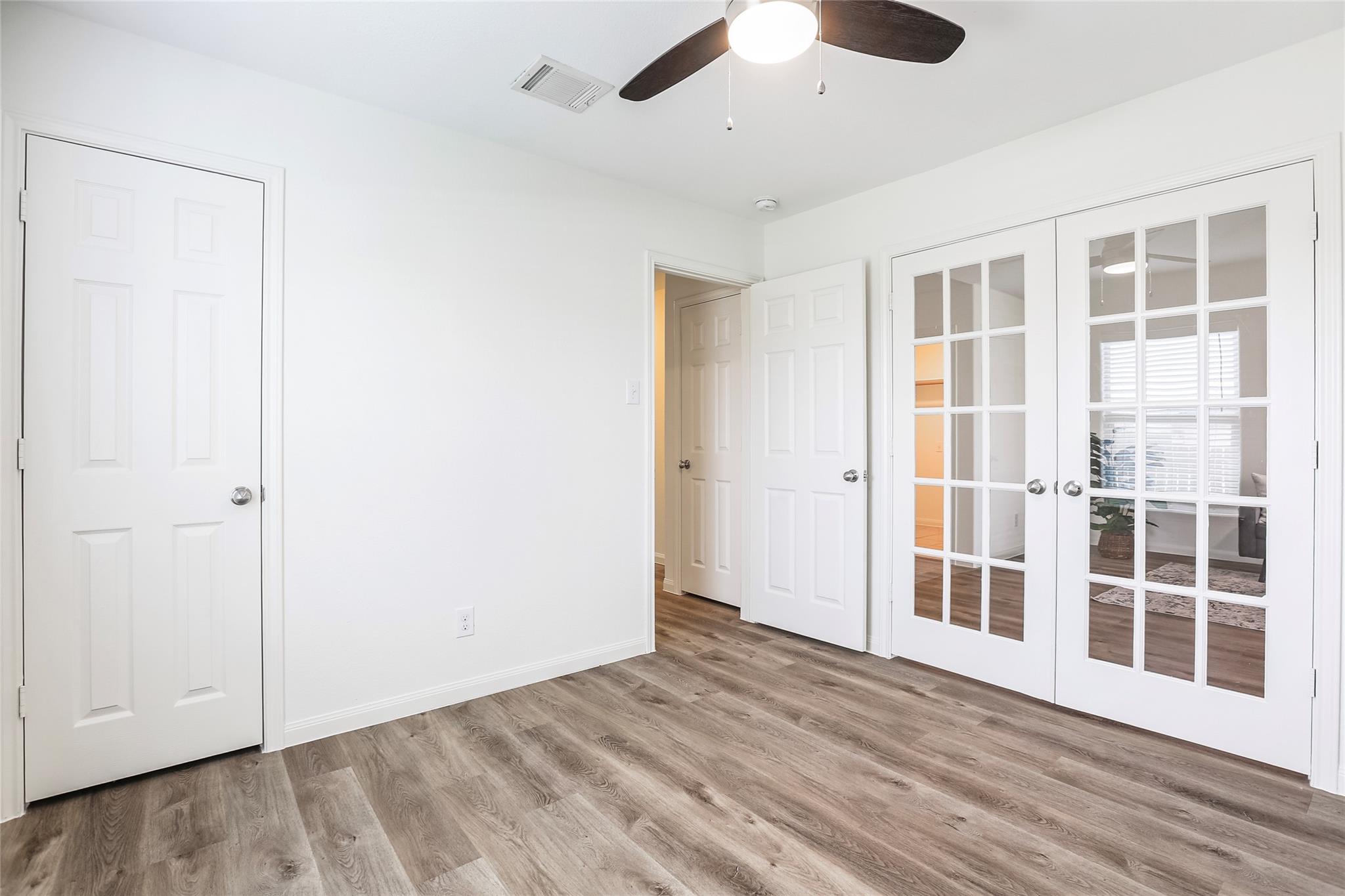 100 Robertson Ln, Jarrell, TX 76537