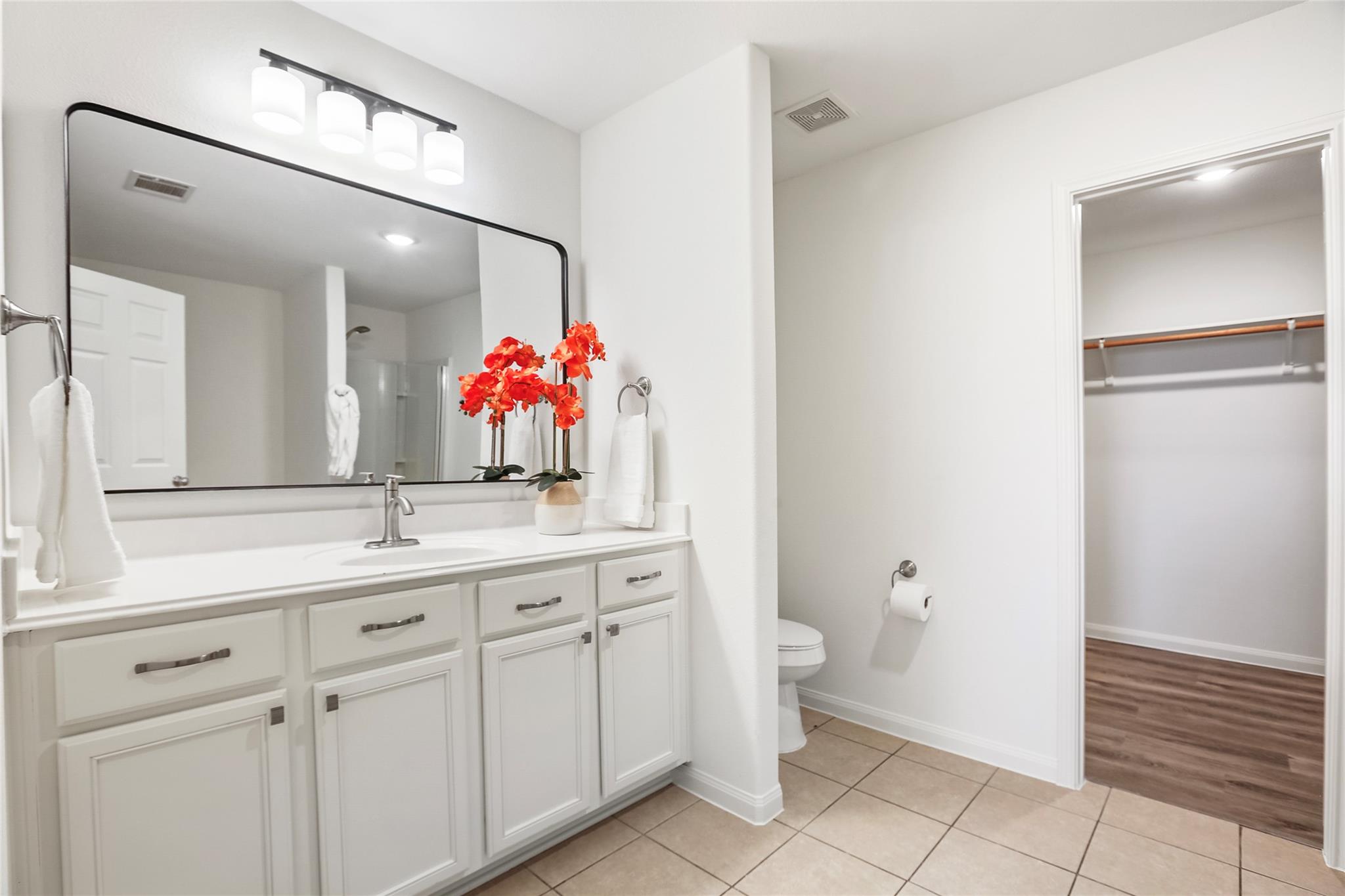 100 Robertson Ln, Jarrell, TX 76537