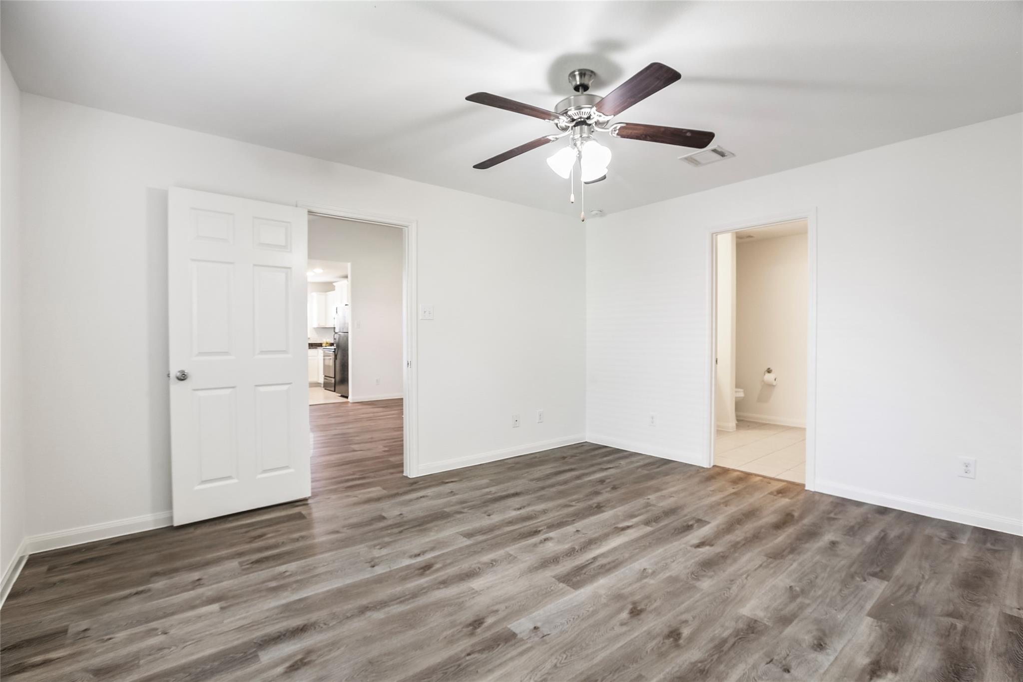 100 Robertson Ln, Jarrell, TX 76537