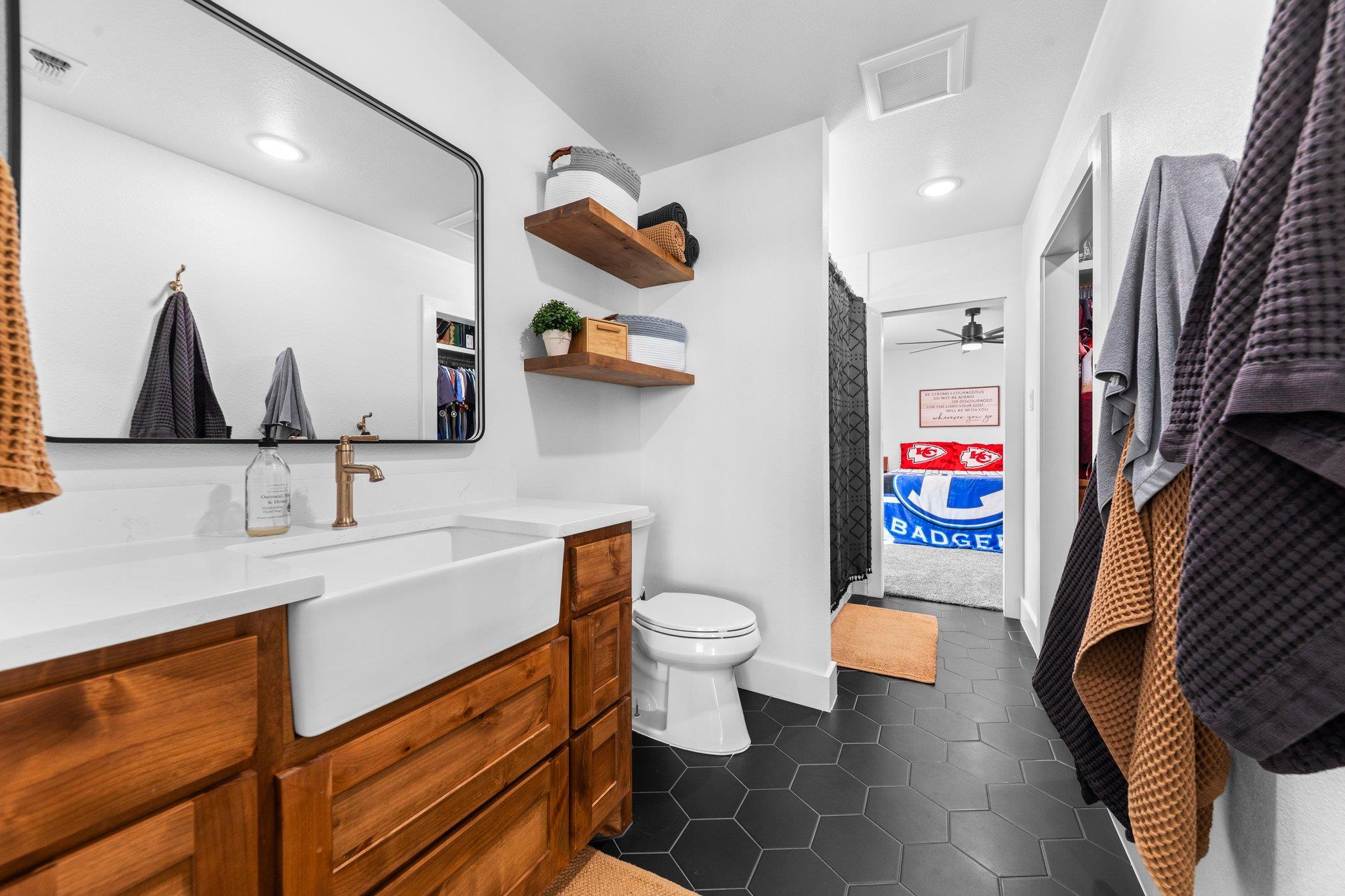 1800 Diamond Ridge Dr, Lampasas, TX 76550