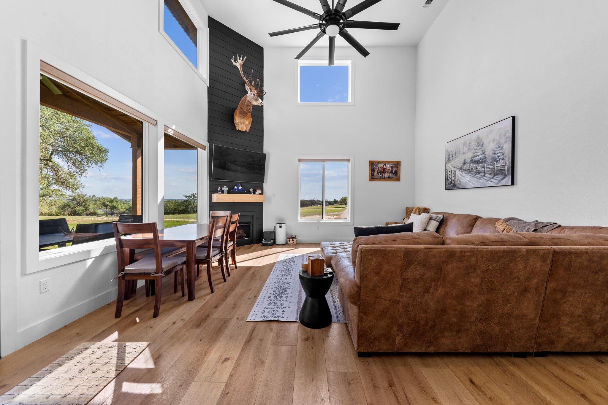 1800 Diamond Ridge Dr, Lampasas, TX 76550