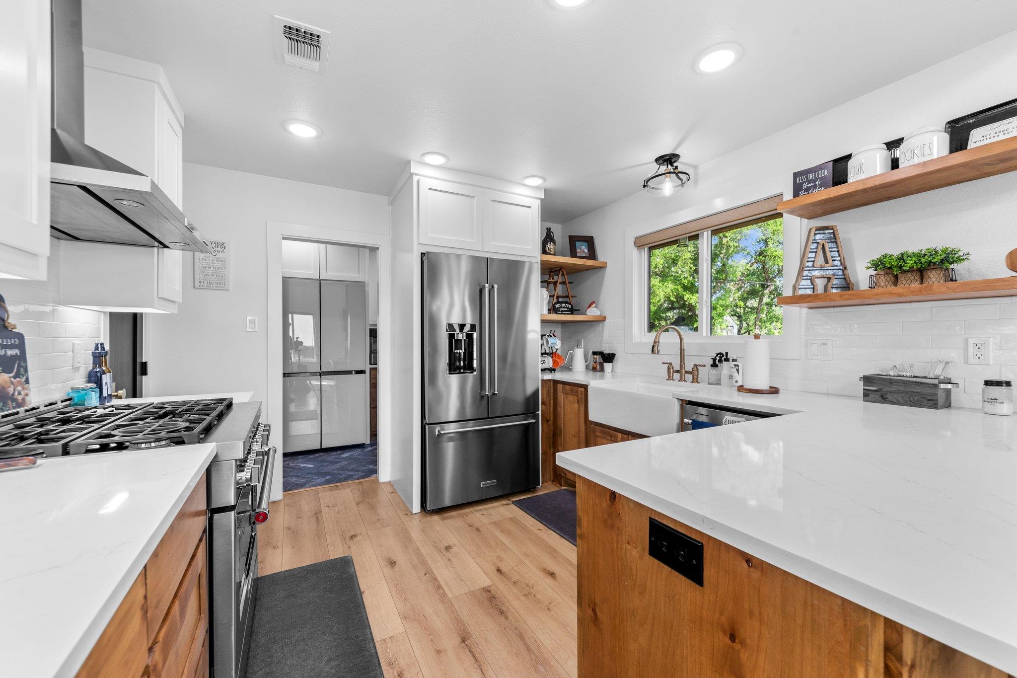 1800 Diamond Ridge Dr, Lampasas, TX 76550