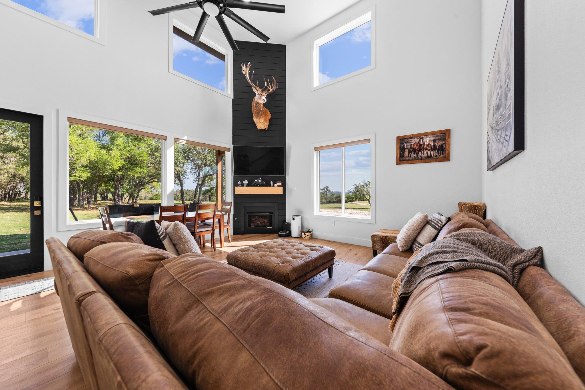 1800 Diamond Ridge Dr, Lampasas, TX 76550