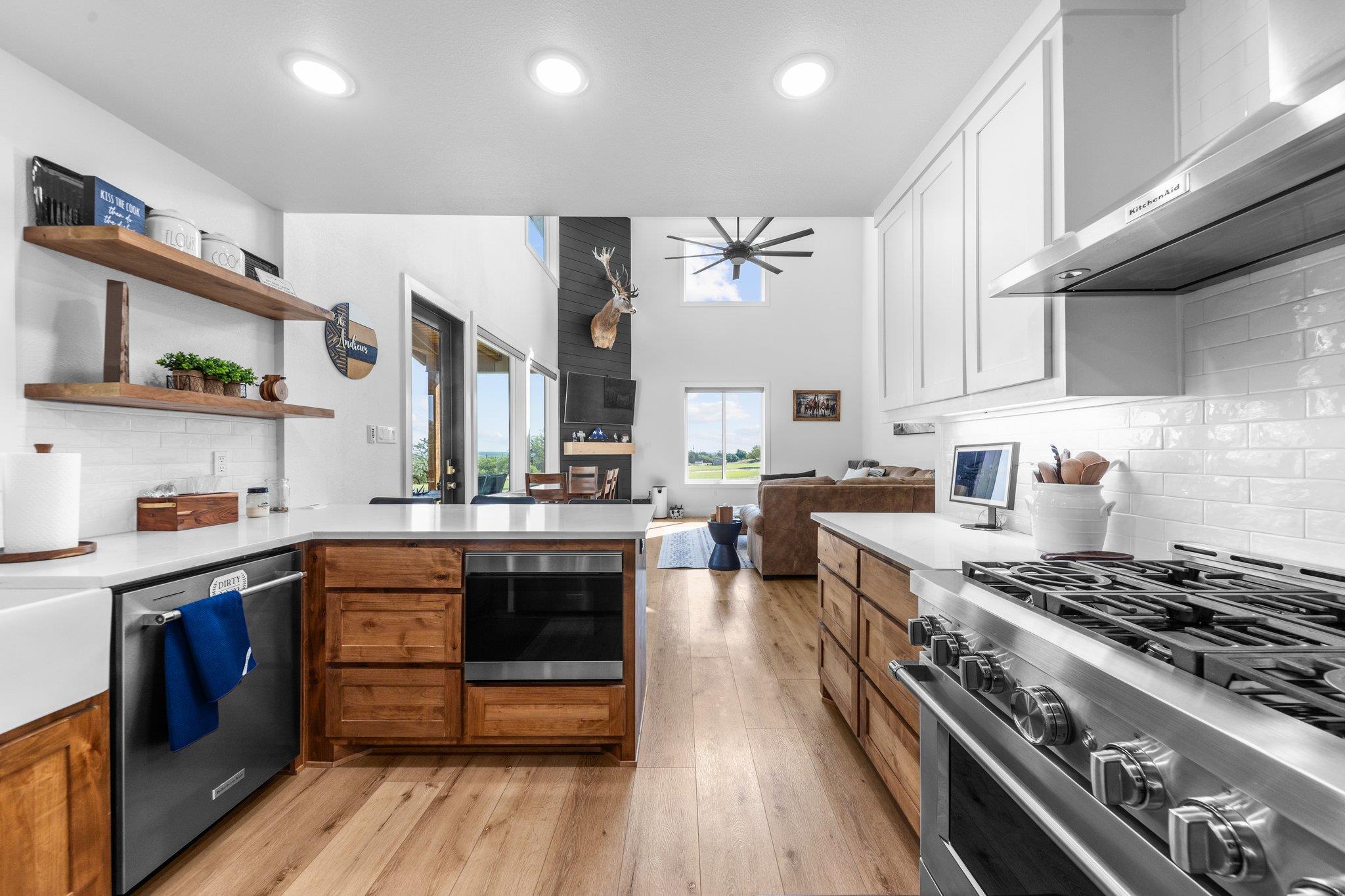 1800 Diamond Ridge Dr, Lampasas, TX 76550