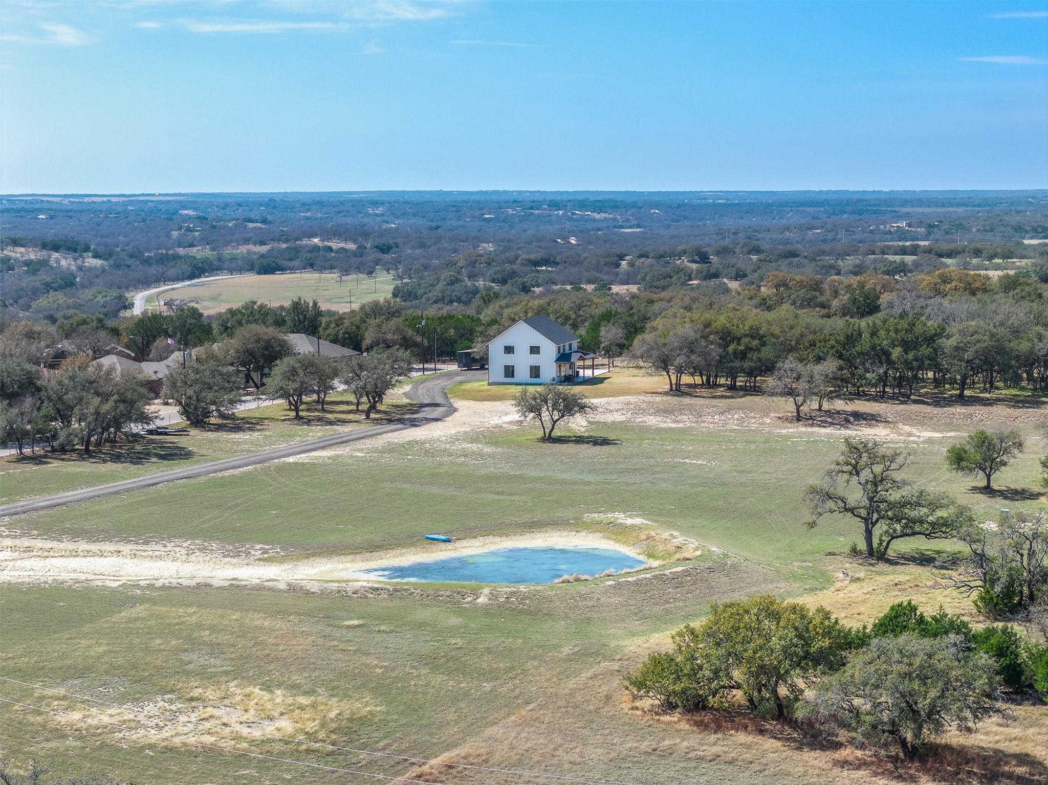 1800 Diamond Ridge Dr, Lampasas, TX 76550
