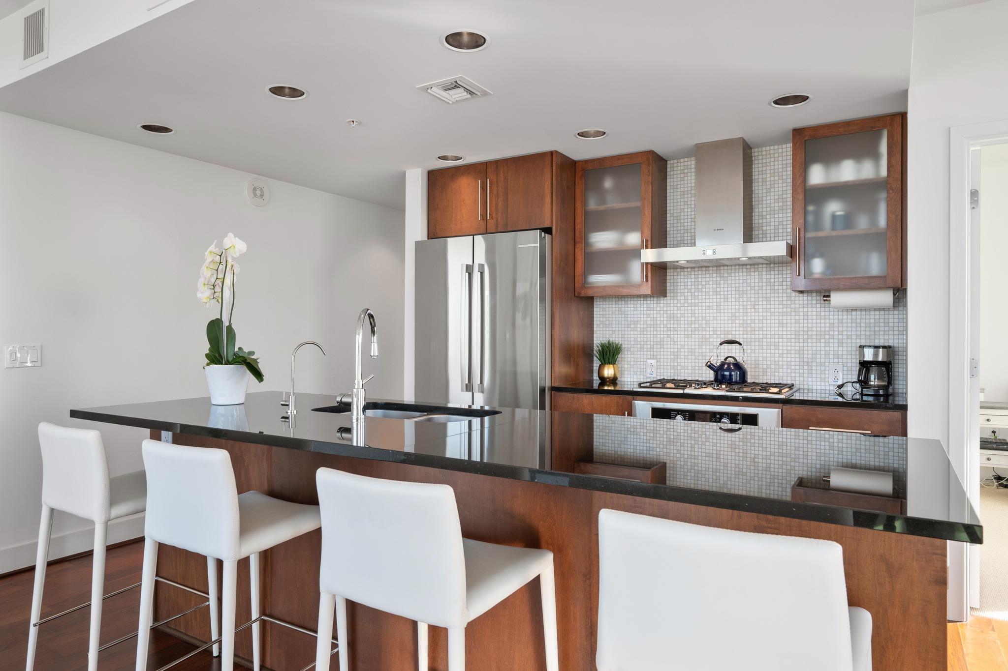 300 Bowie St # 3605, Austin, TX 78703