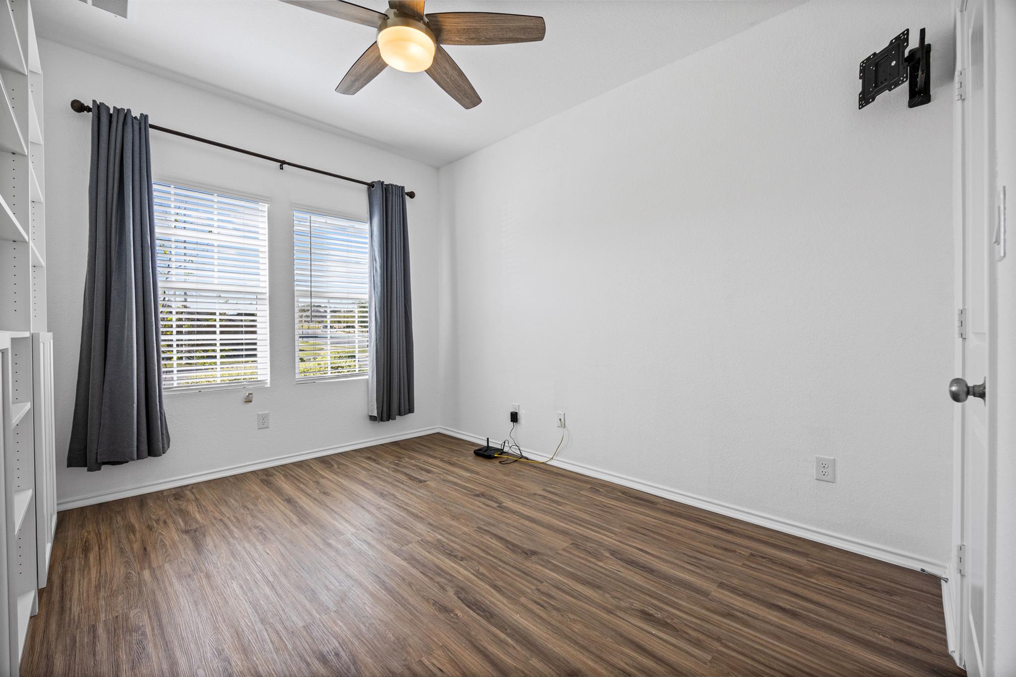 1609 Woolsey Way, Leander, TX 78641