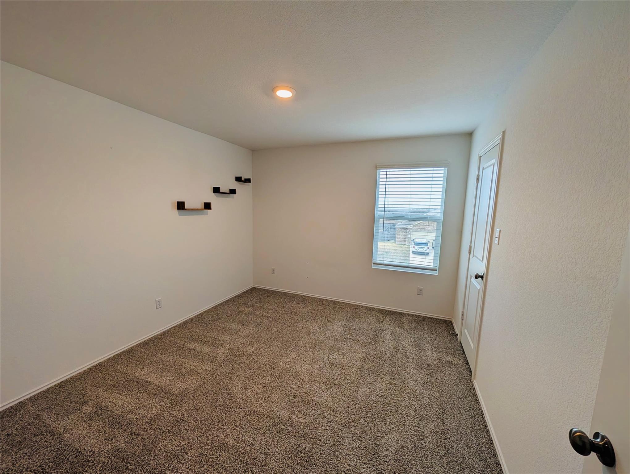 100 Red Buckeye St, Hutto, TX 78634