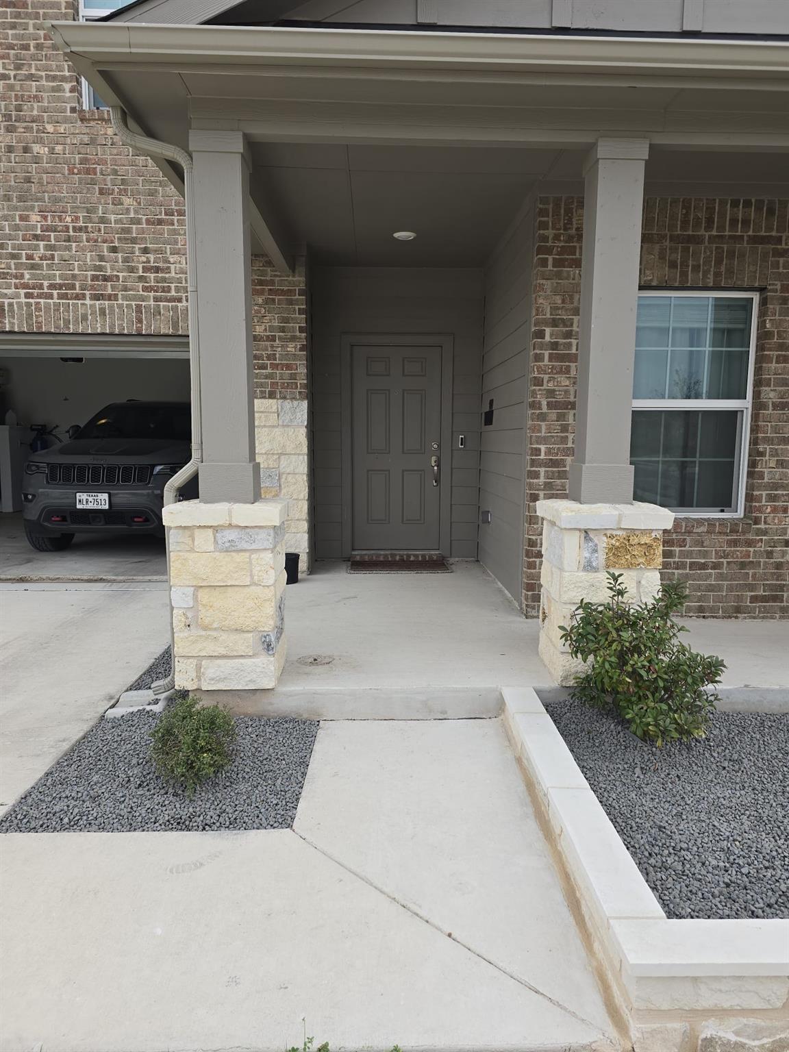 100 Red Buckeye St, Hutto, TX 78634