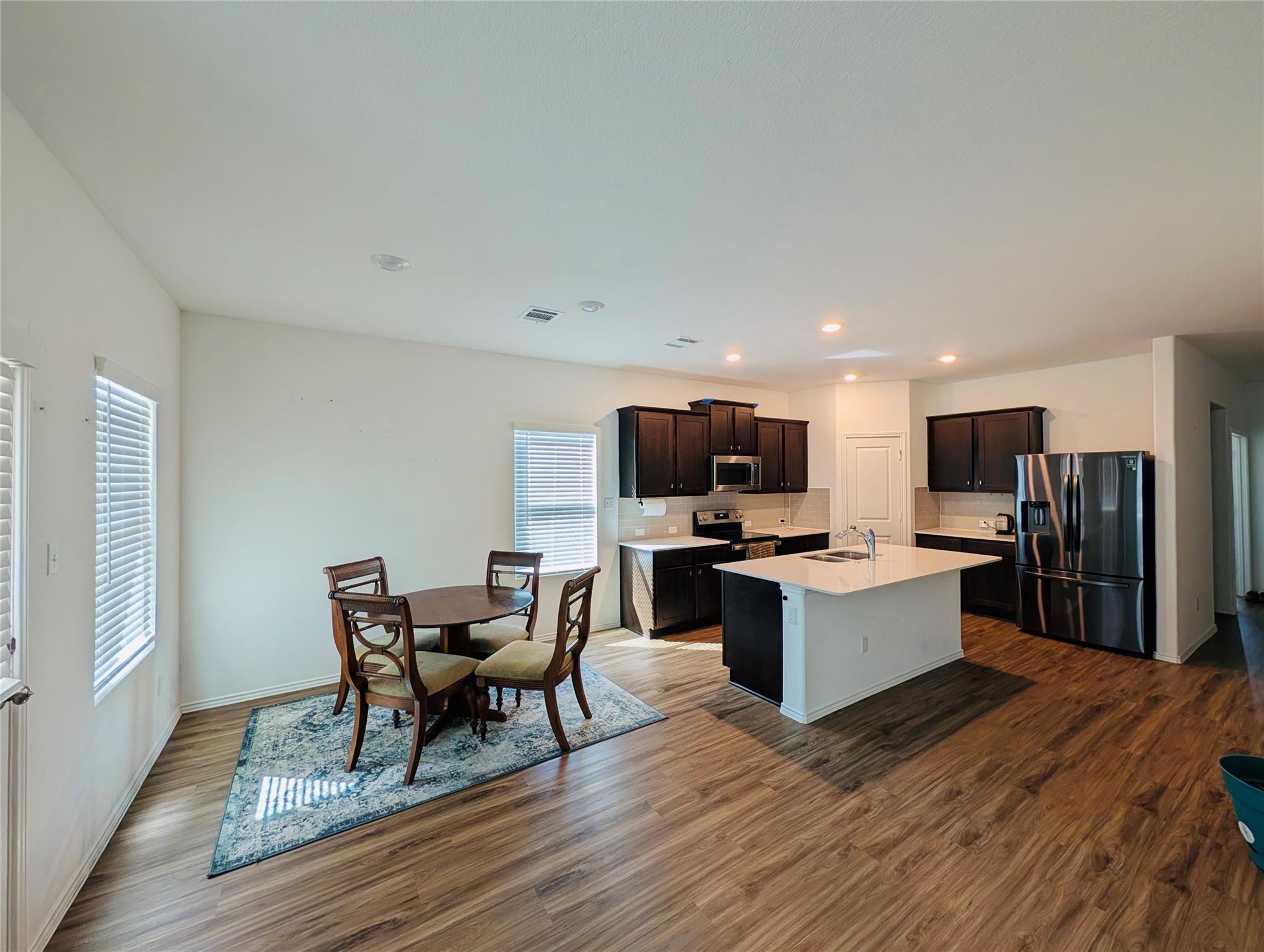 100 Red Buckeye St, Hutto, TX 78634