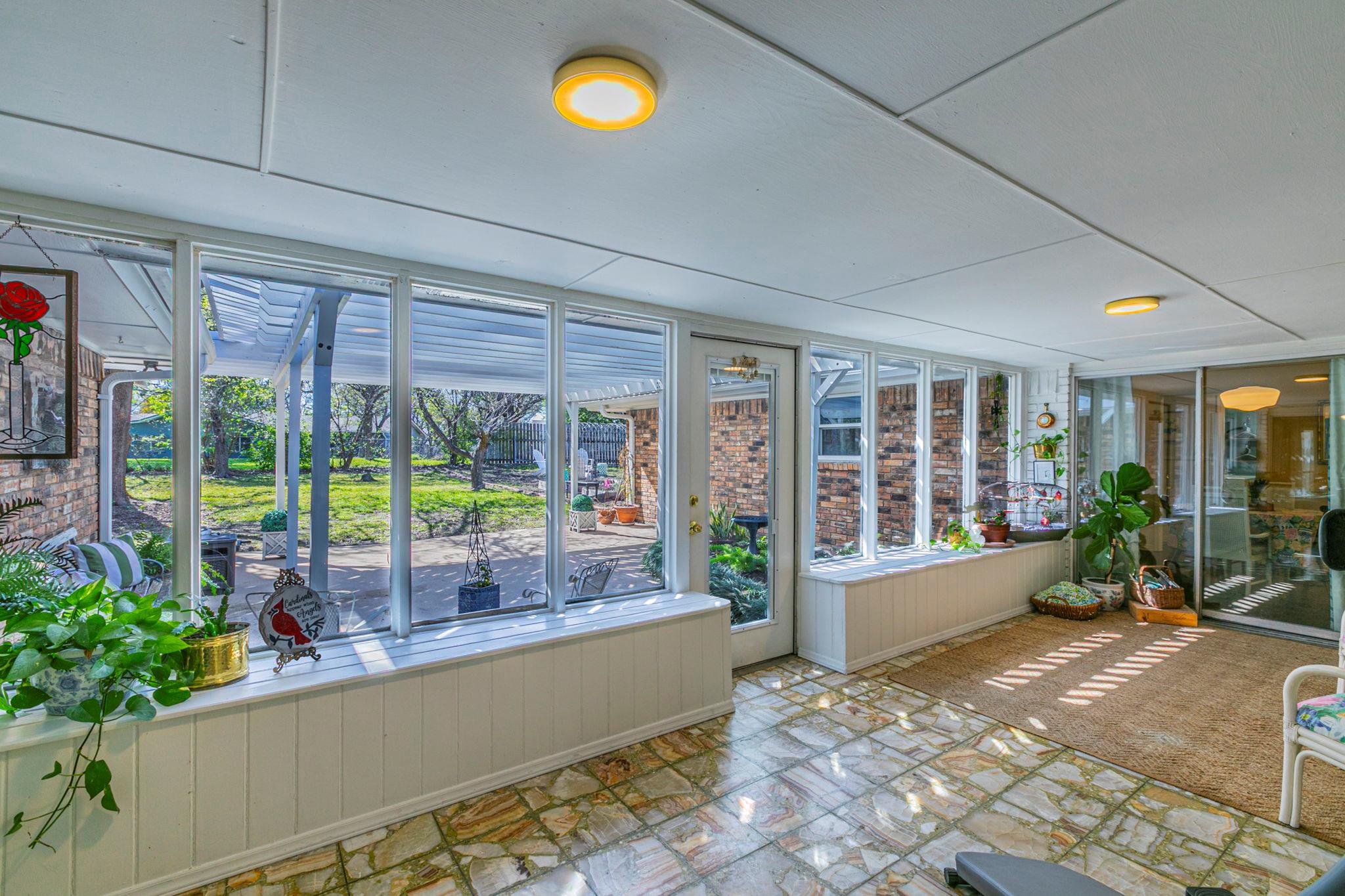 208 Highland Oaks Dr, Harker Heights, TX 76548