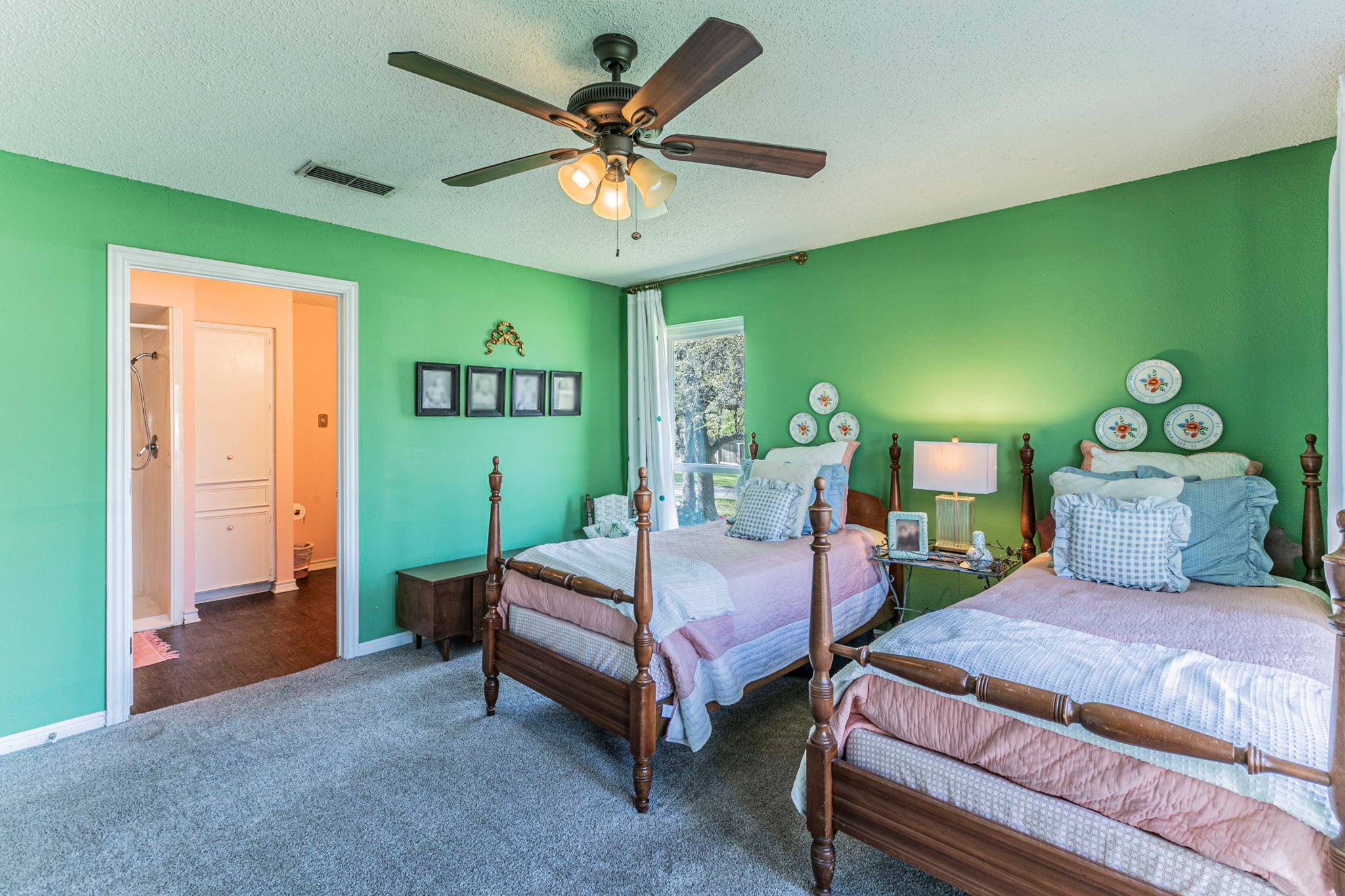 208 Highland Oaks Dr, Harker Heights, TX 76548