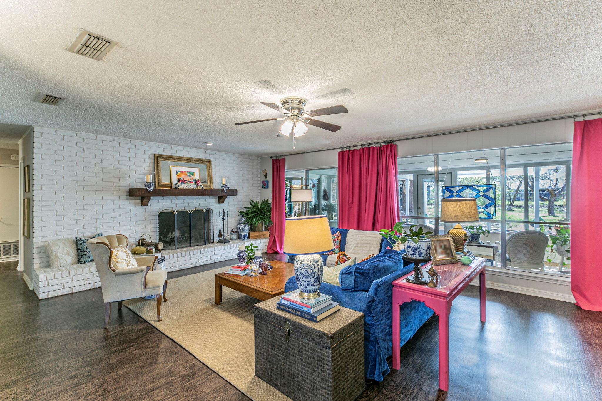 208 Highland Oaks Dr, Harker Heights, TX 76548