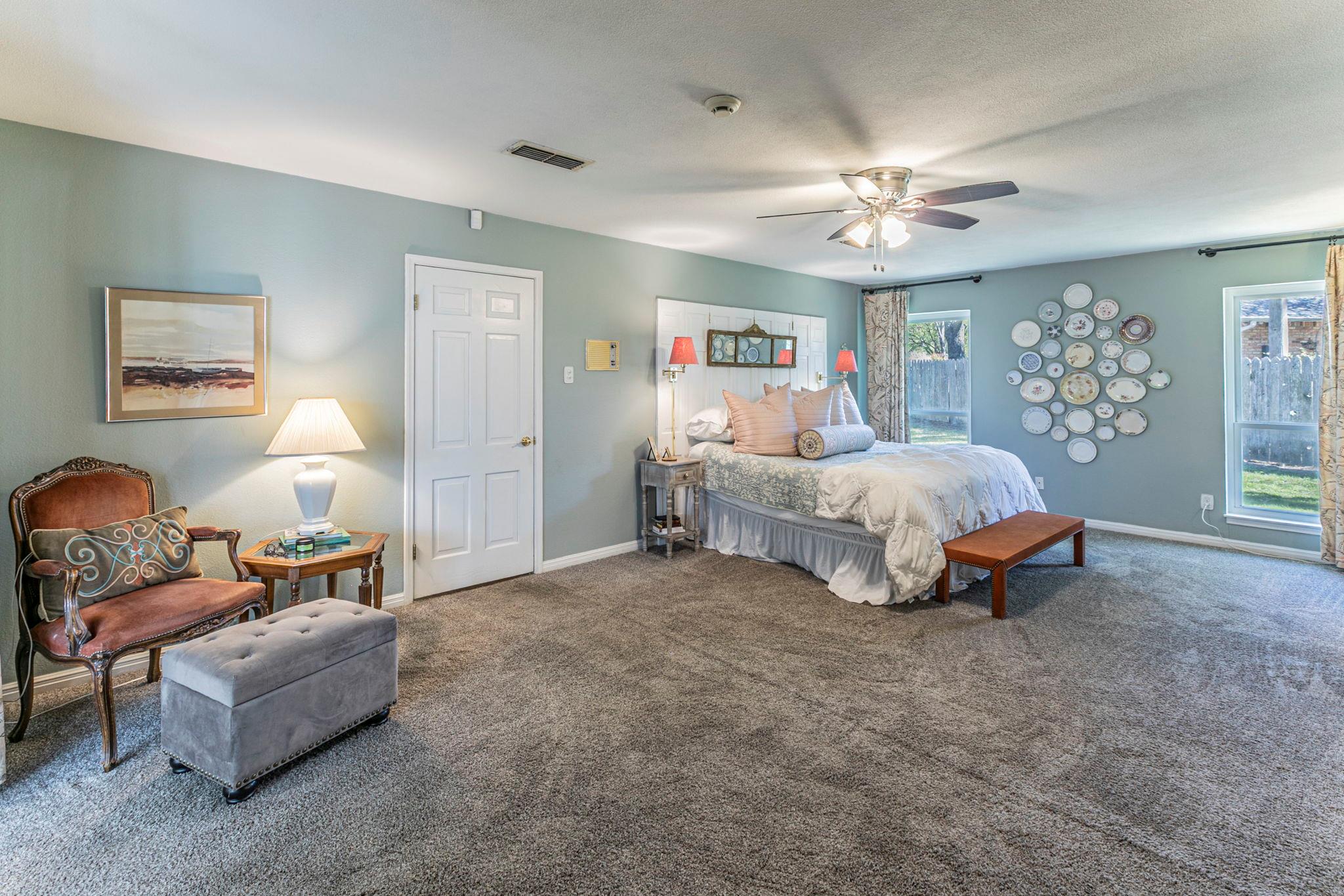 208 Highland Oaks Dr, Harker Heights, TX 76548