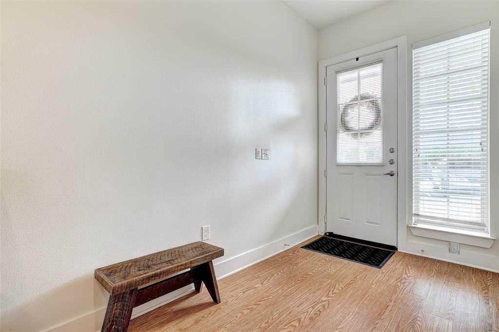 2400 Louis Henna Blvd # 305, Round Rock, TX 78664