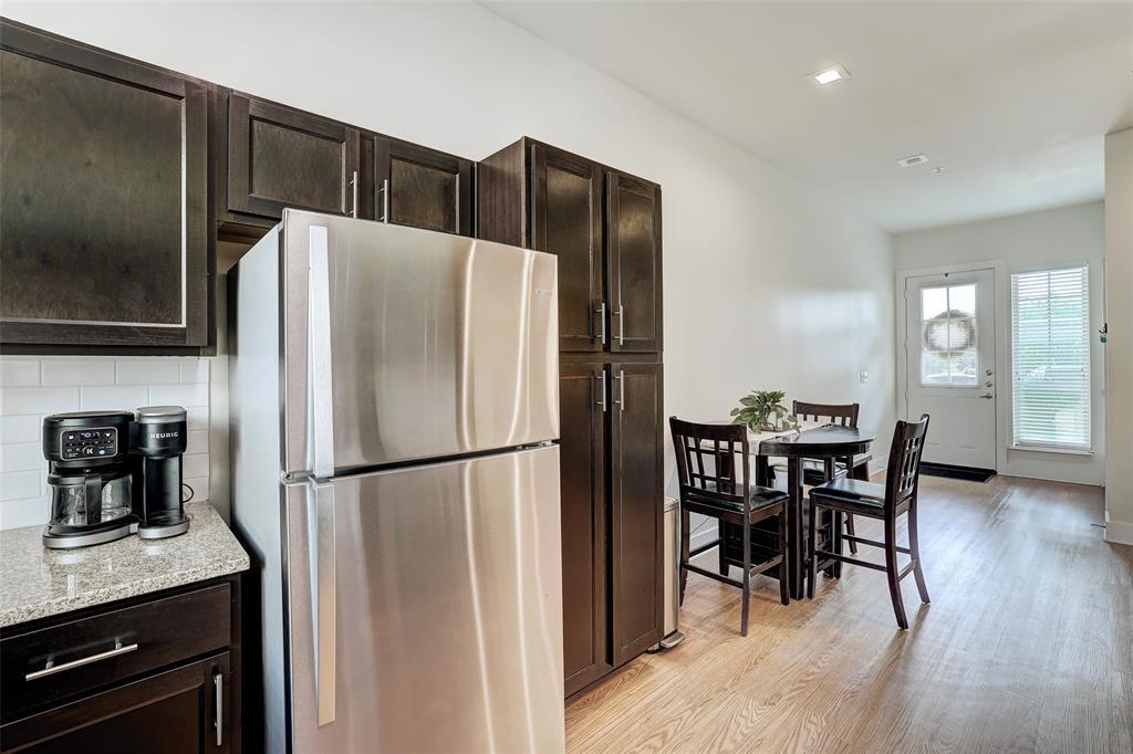 2400 Louis Henna Blvd # 305, Round Rock, TX 78664