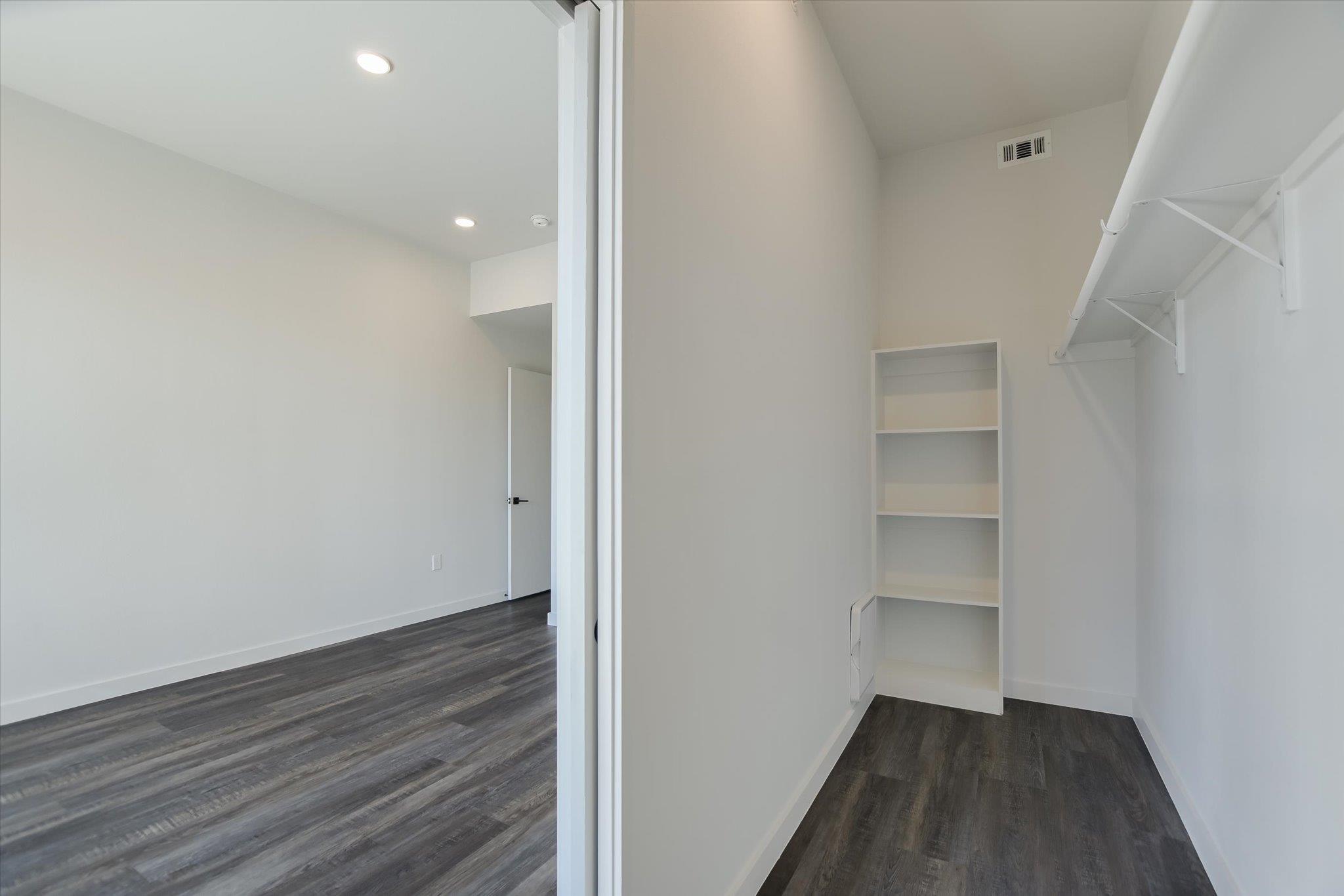 4004 Banister Ln # 312, Austin, TX 78704