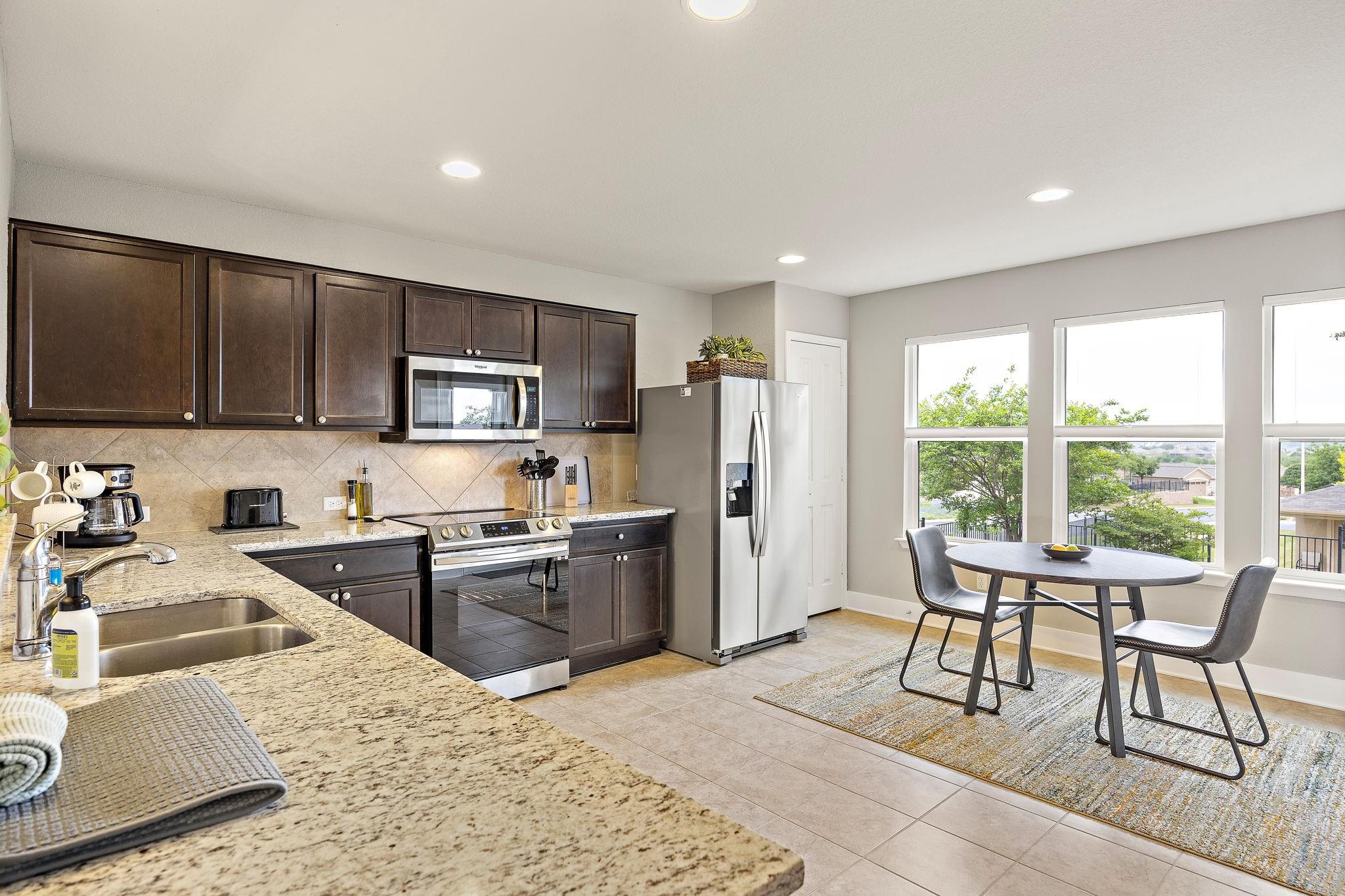 128 Alamosa Creek Ln, Georgetown, TX 78633