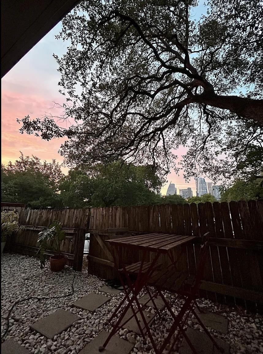 620 S 1st St # 106, Austin, TX 78704