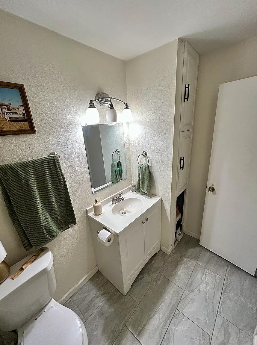 620 S 1st St # 106, Austin, TX 78704