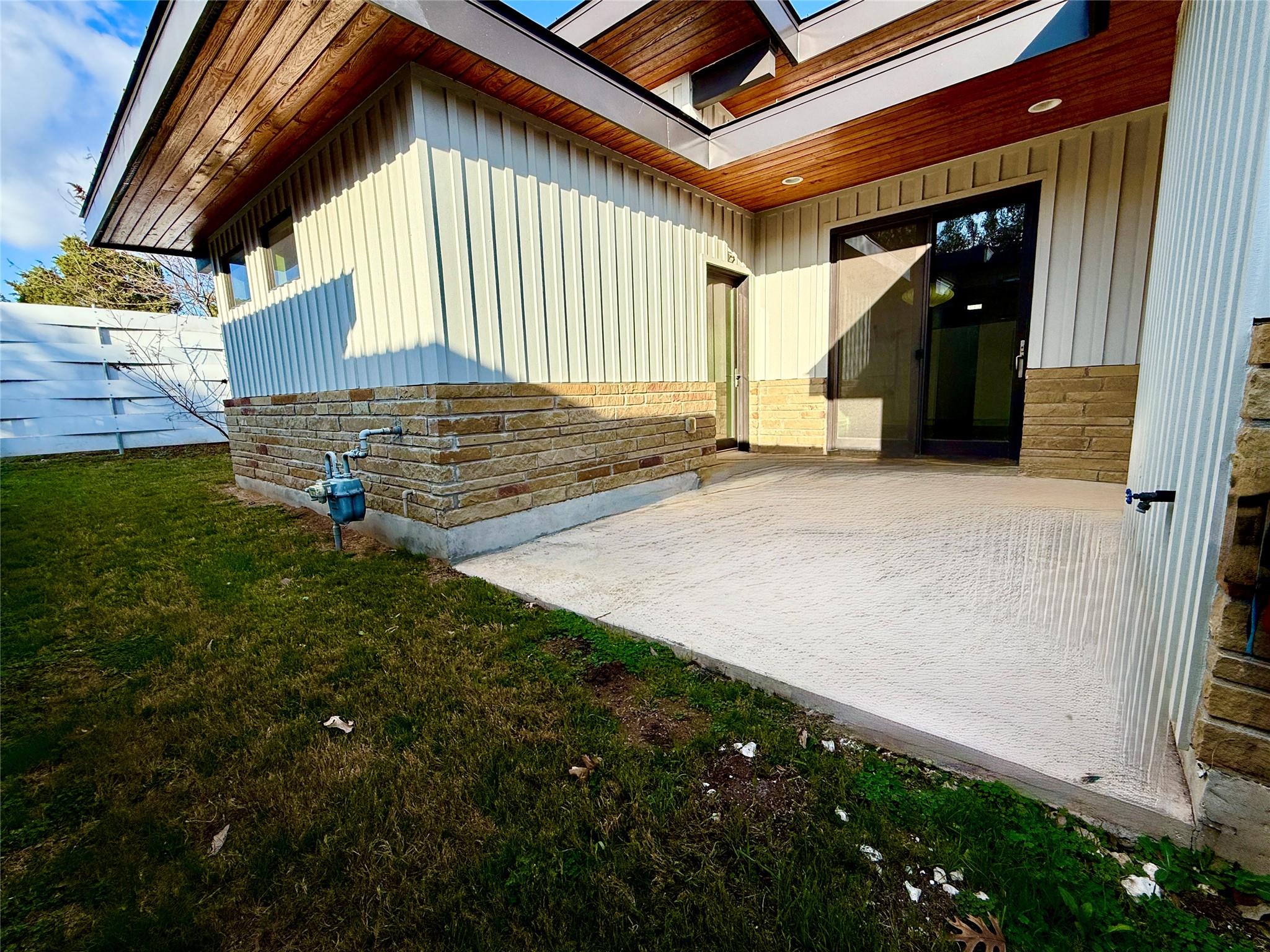 416 Starlight Village Loop, Leander, TX 78641