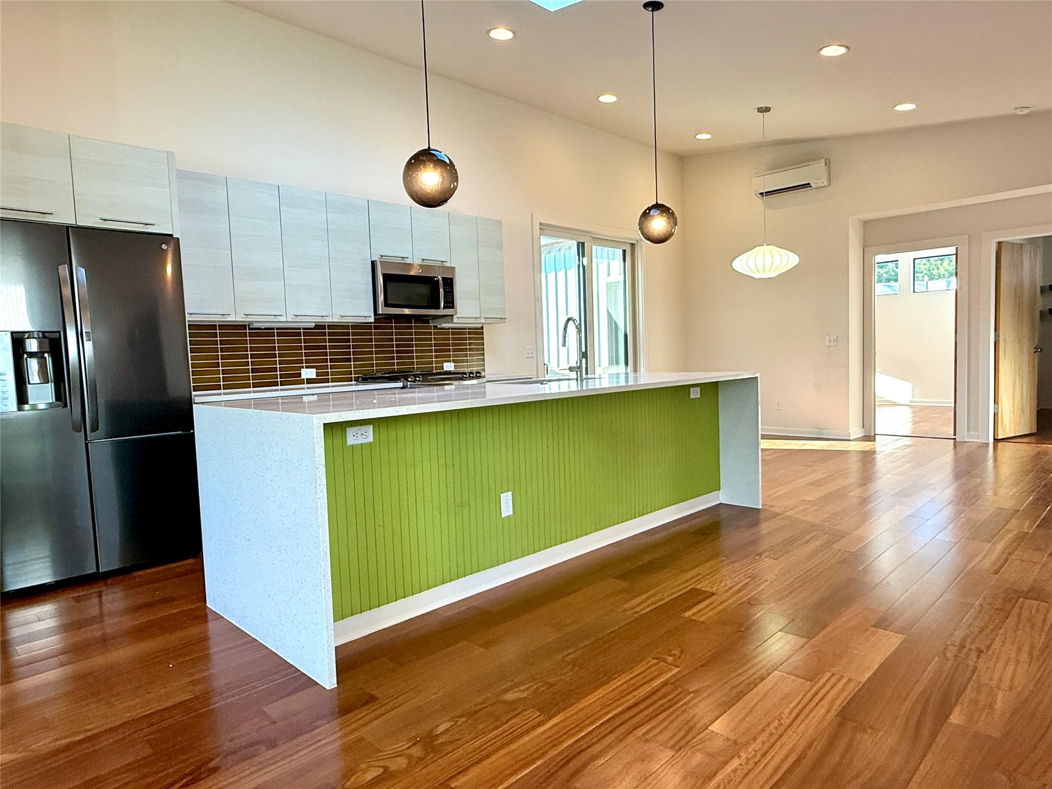 416 Starlight Village Loop, Leander, TX 78641